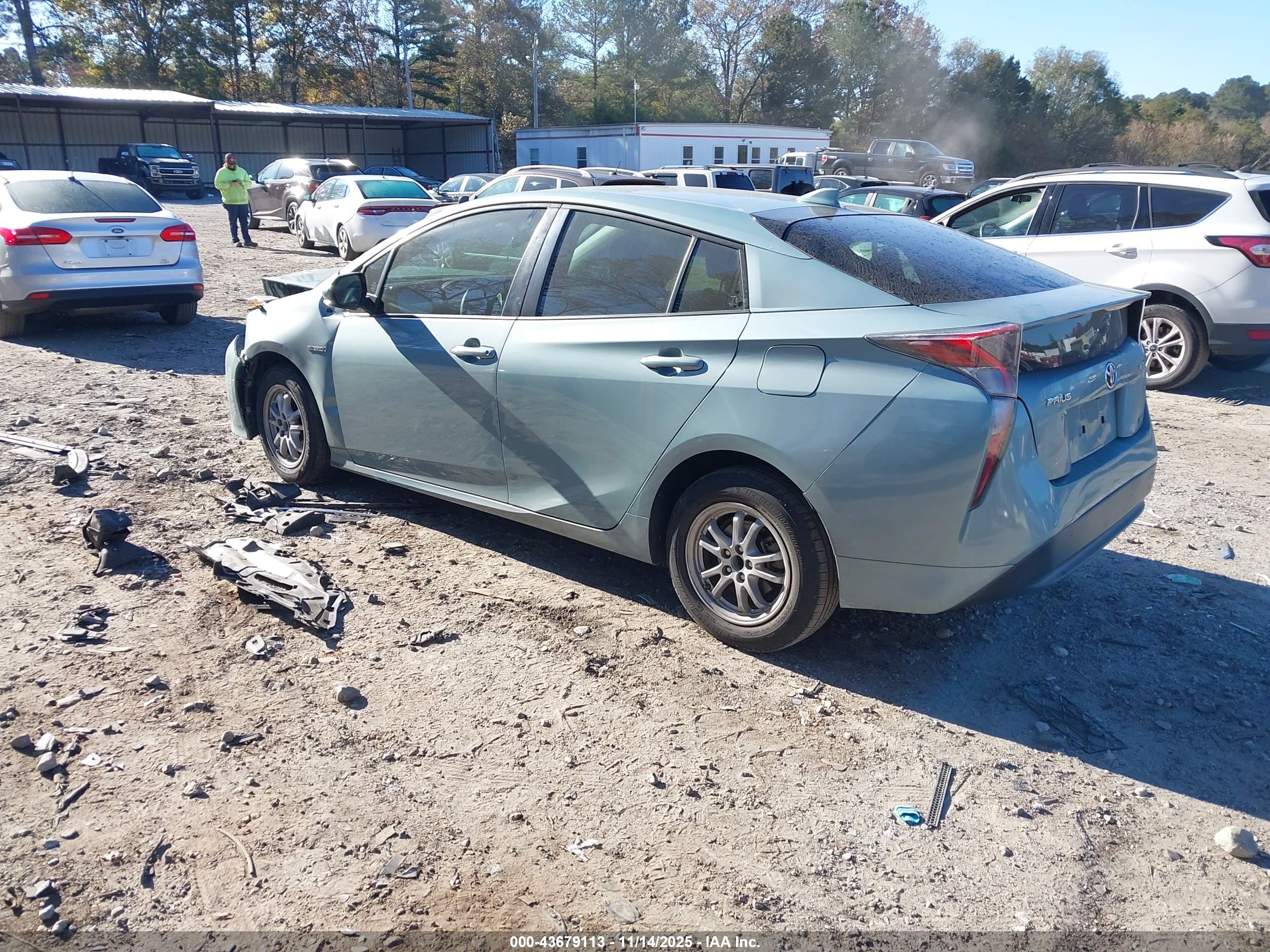 TOYOTA PRIUS image 3