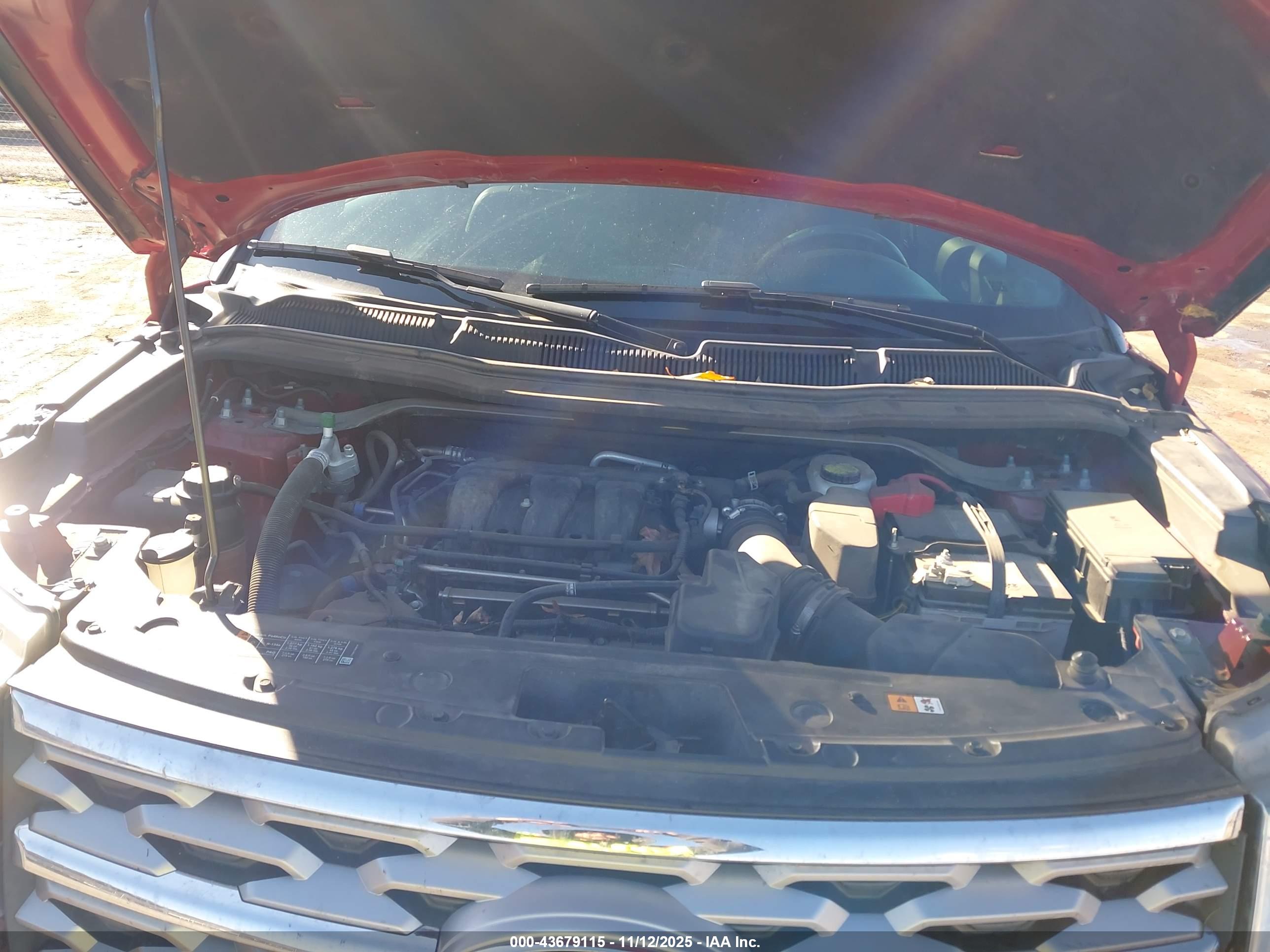 FORD EXPLORER image 10