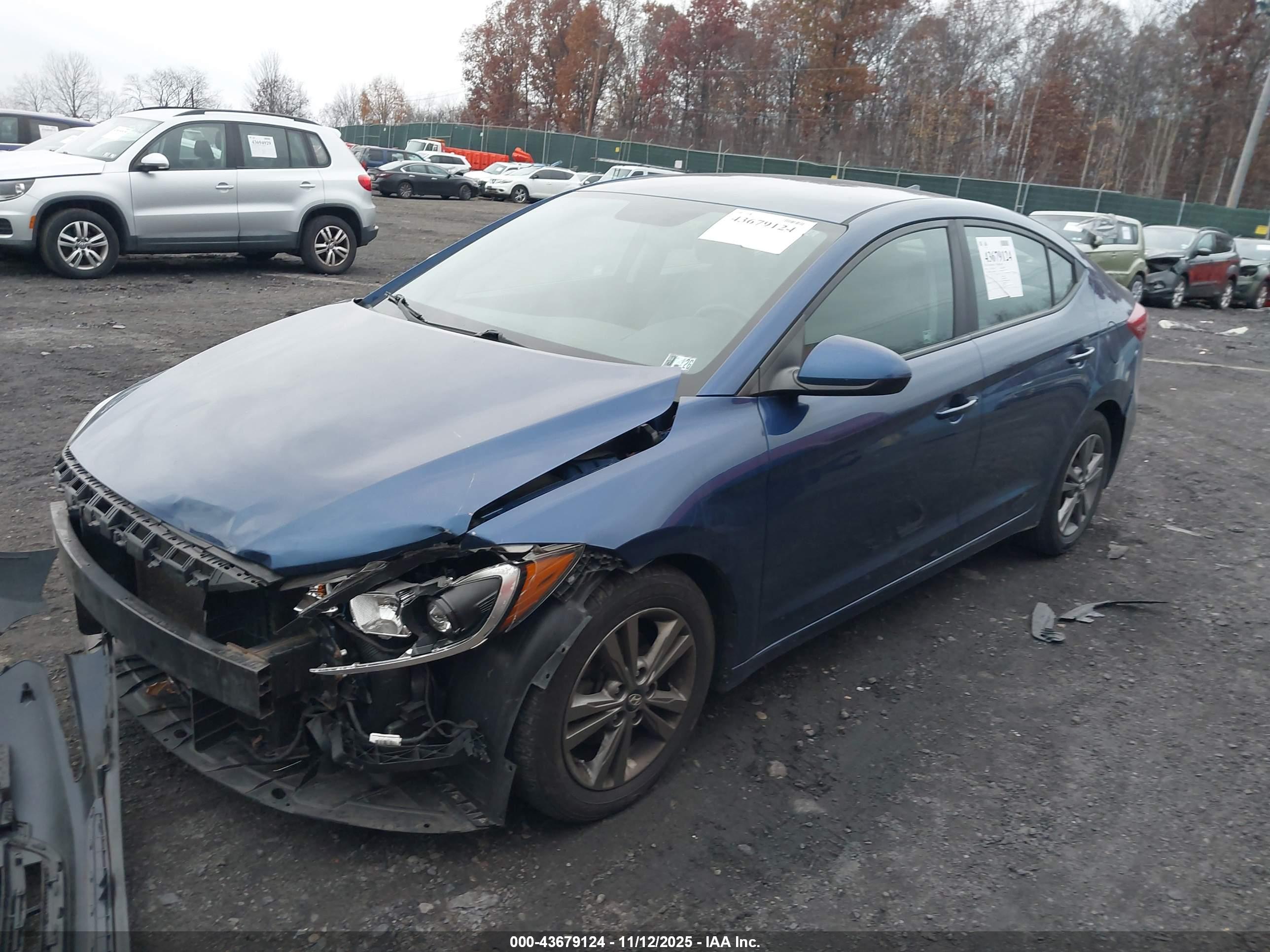HYUNDAI ELANTRA image 2