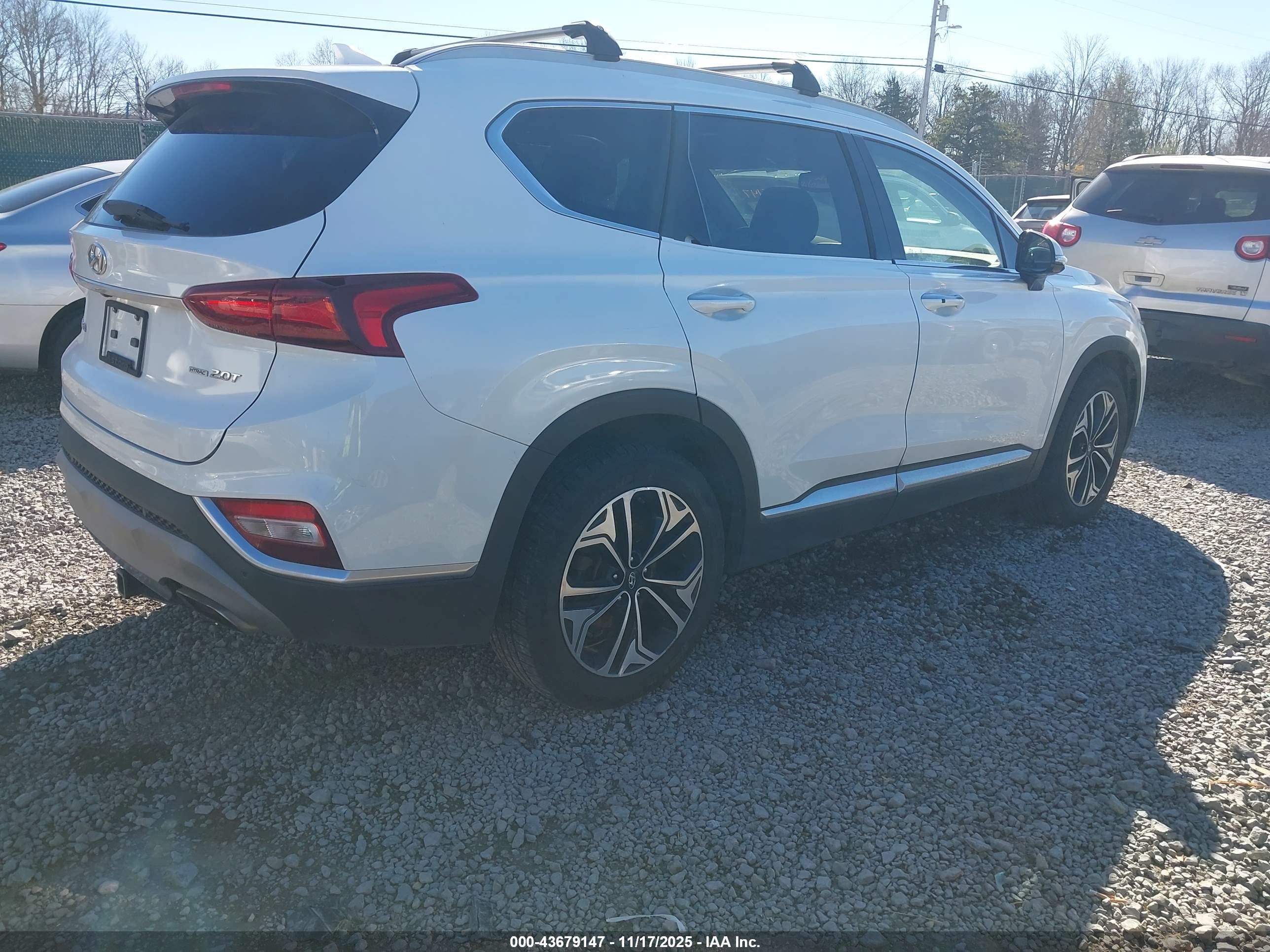 HYUNDAI SANTA image 4