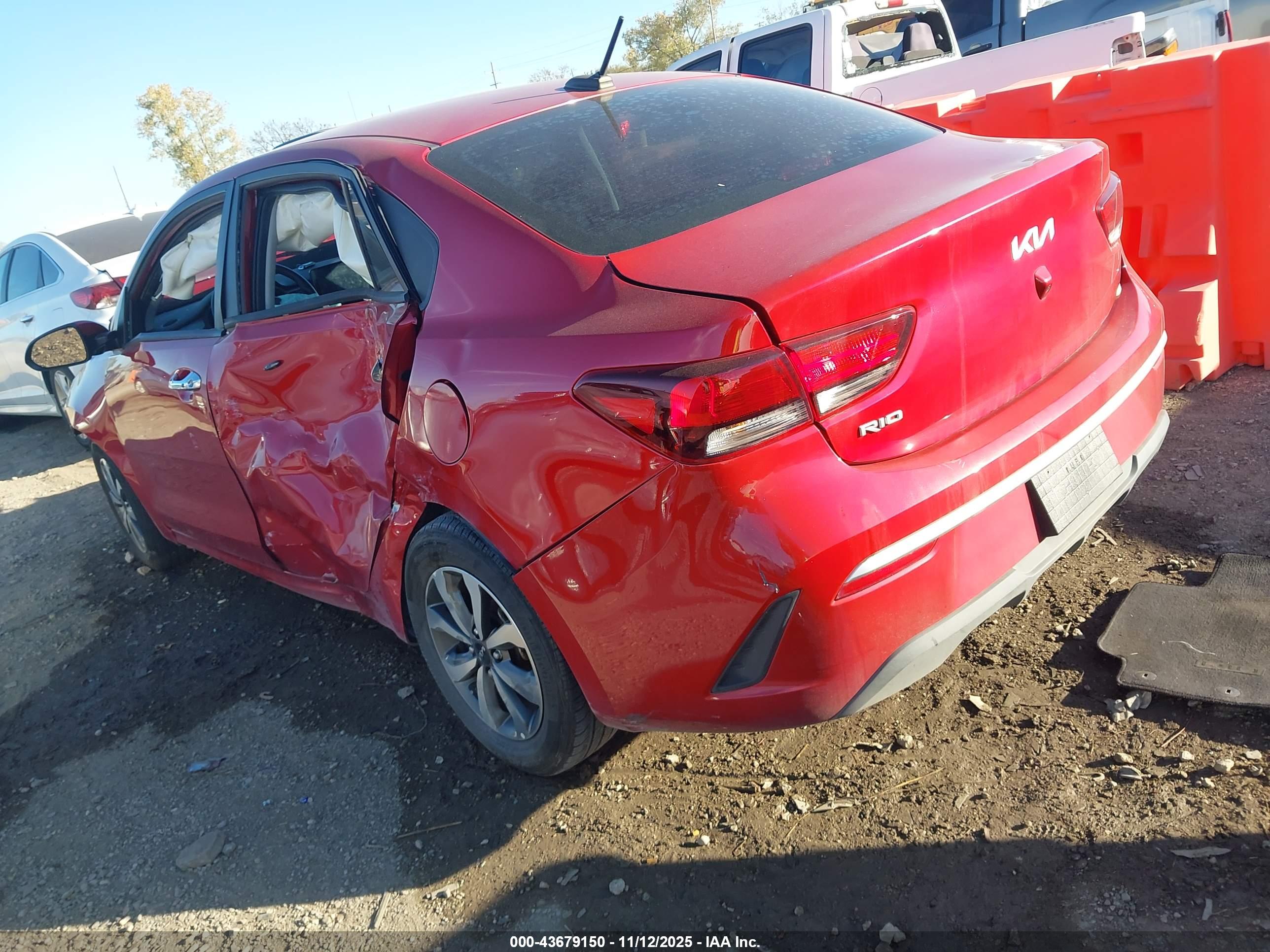 KIA RIO image 3