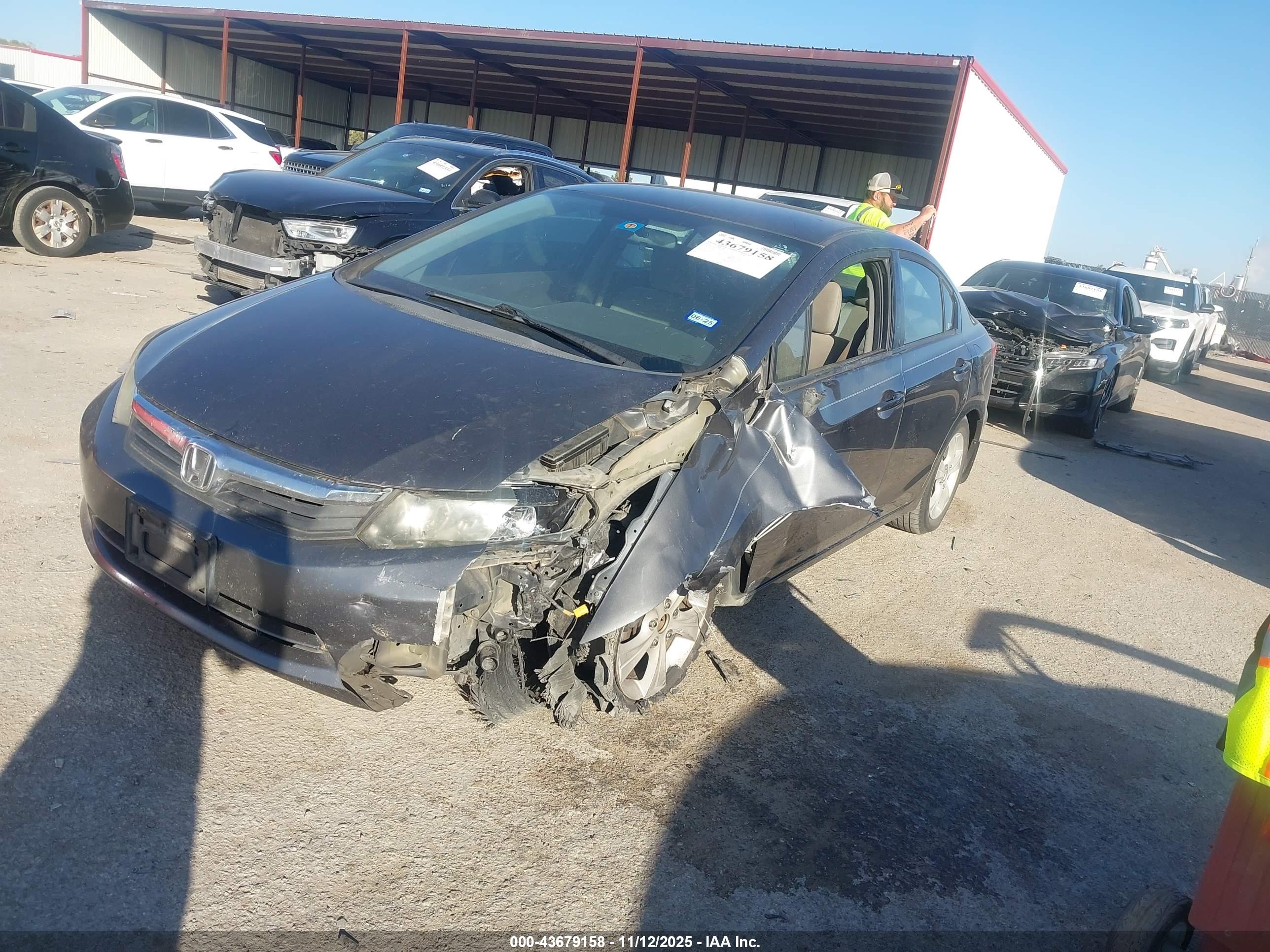 HONDA CIVIC image 2