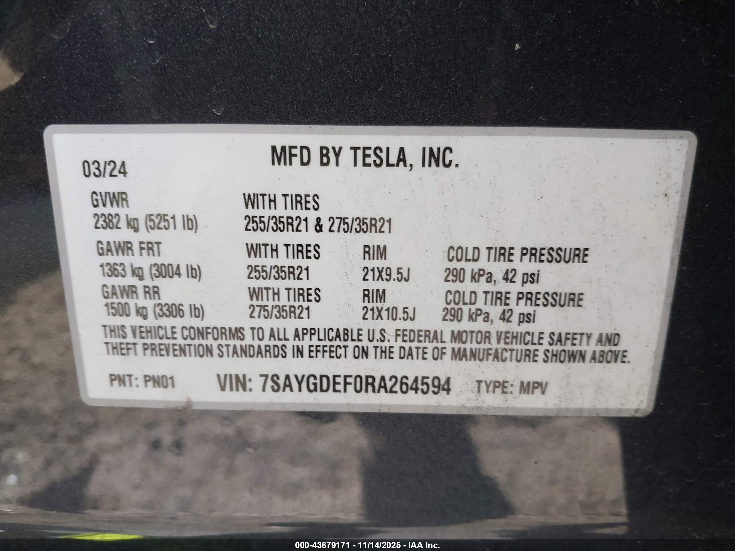 TESLA MODEL image 9