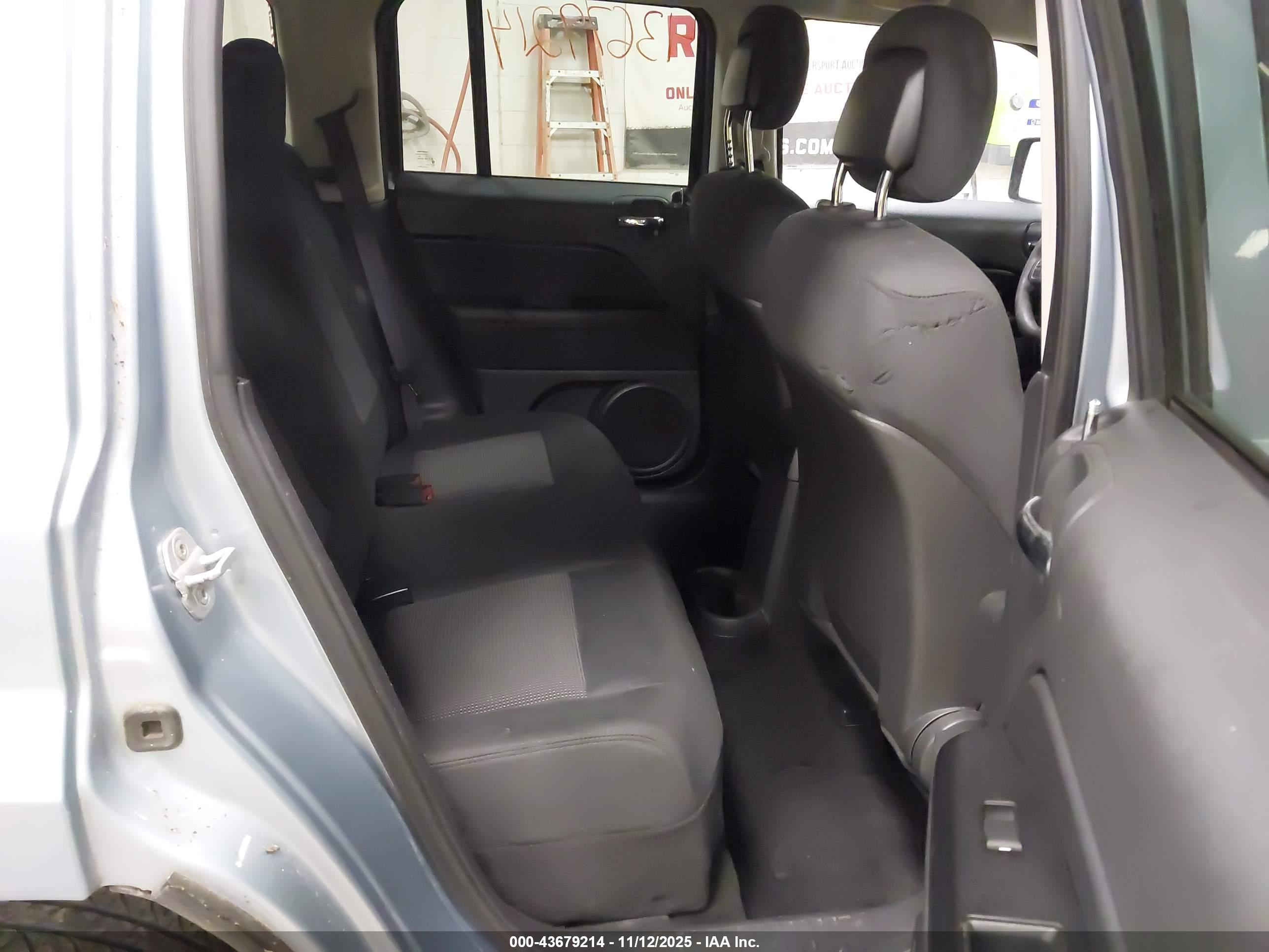 JEEP PATRIOT image 8