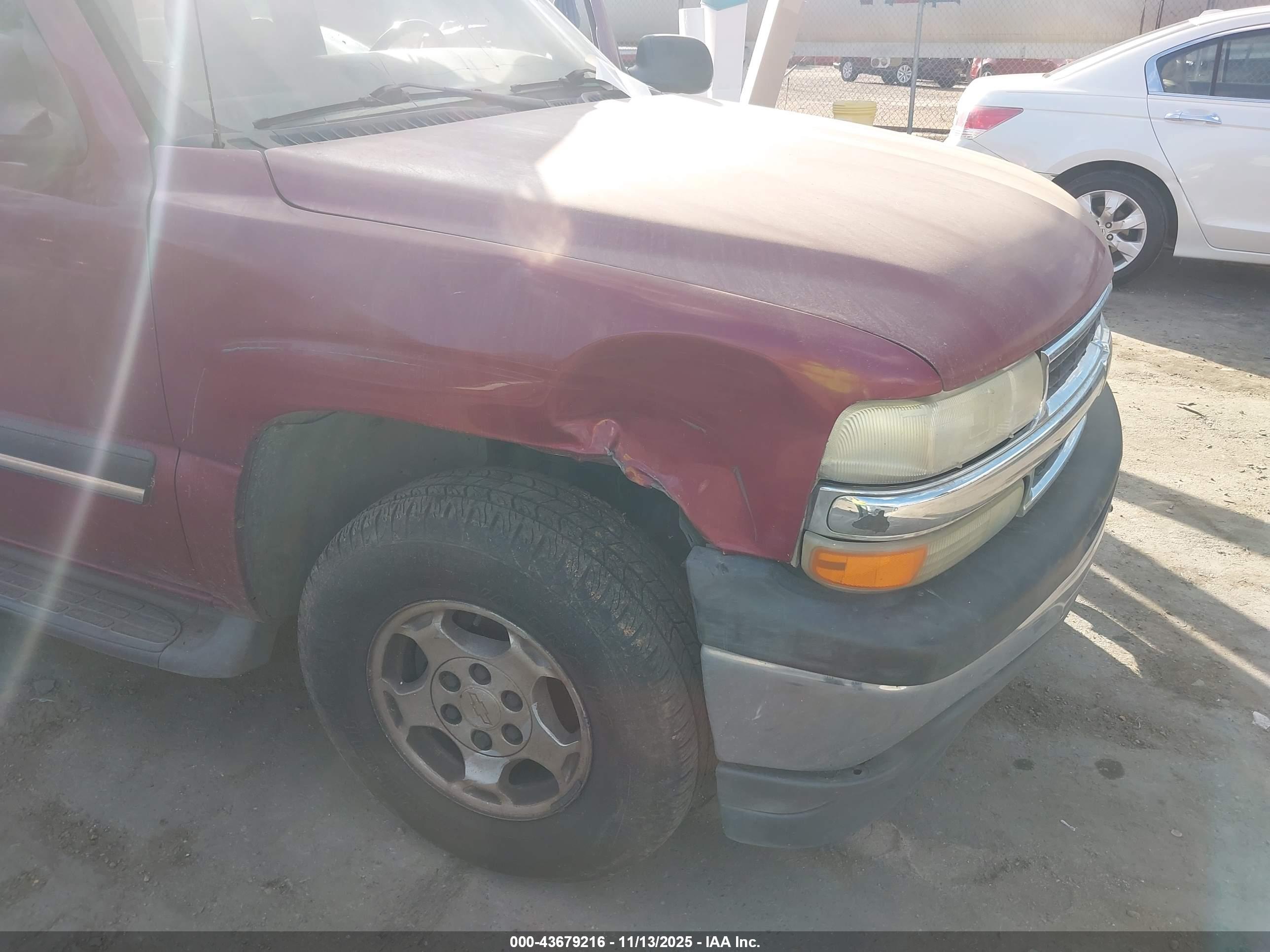 CHEVROLET TAHOE image 6