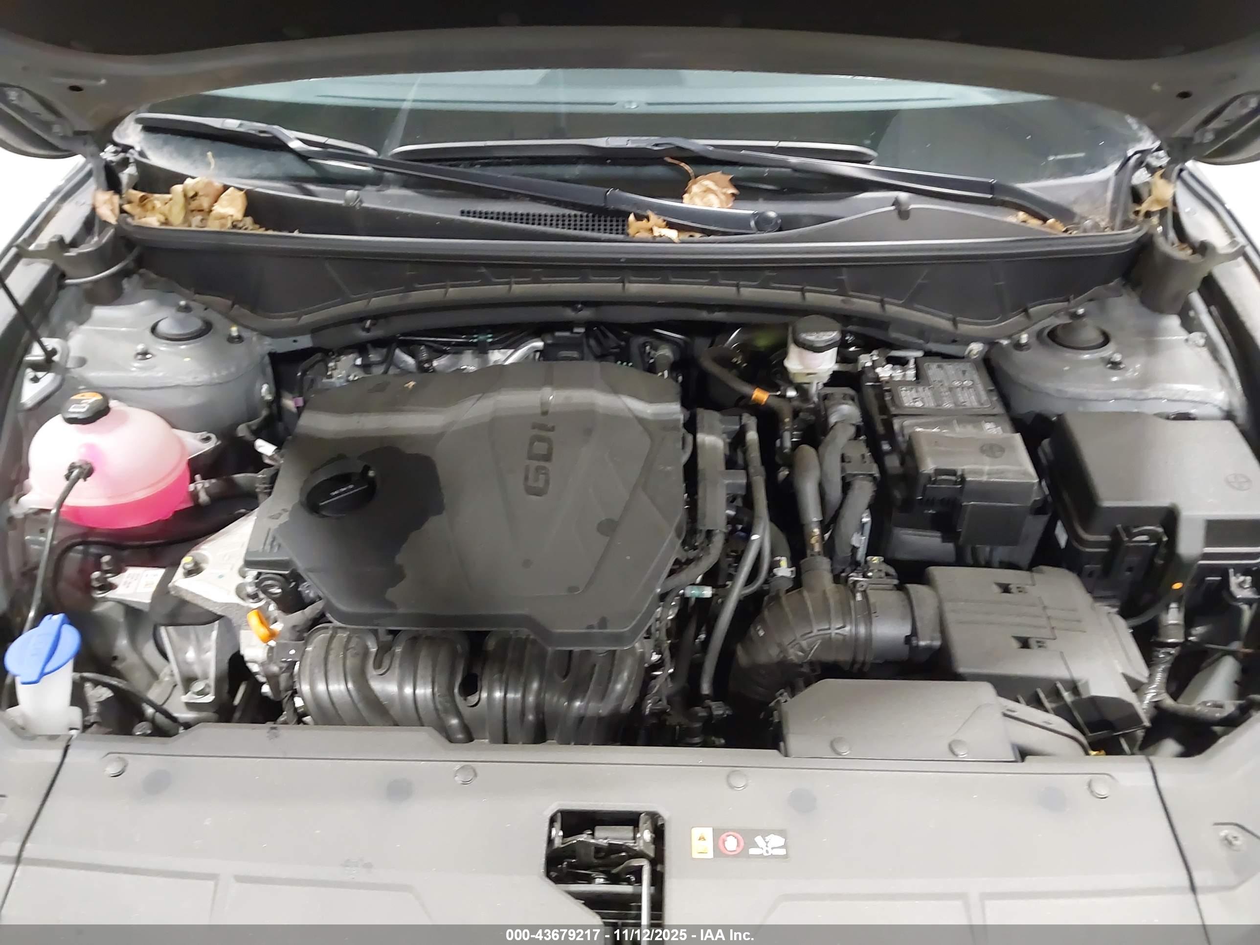 HYUNDAI TUCSON image 10