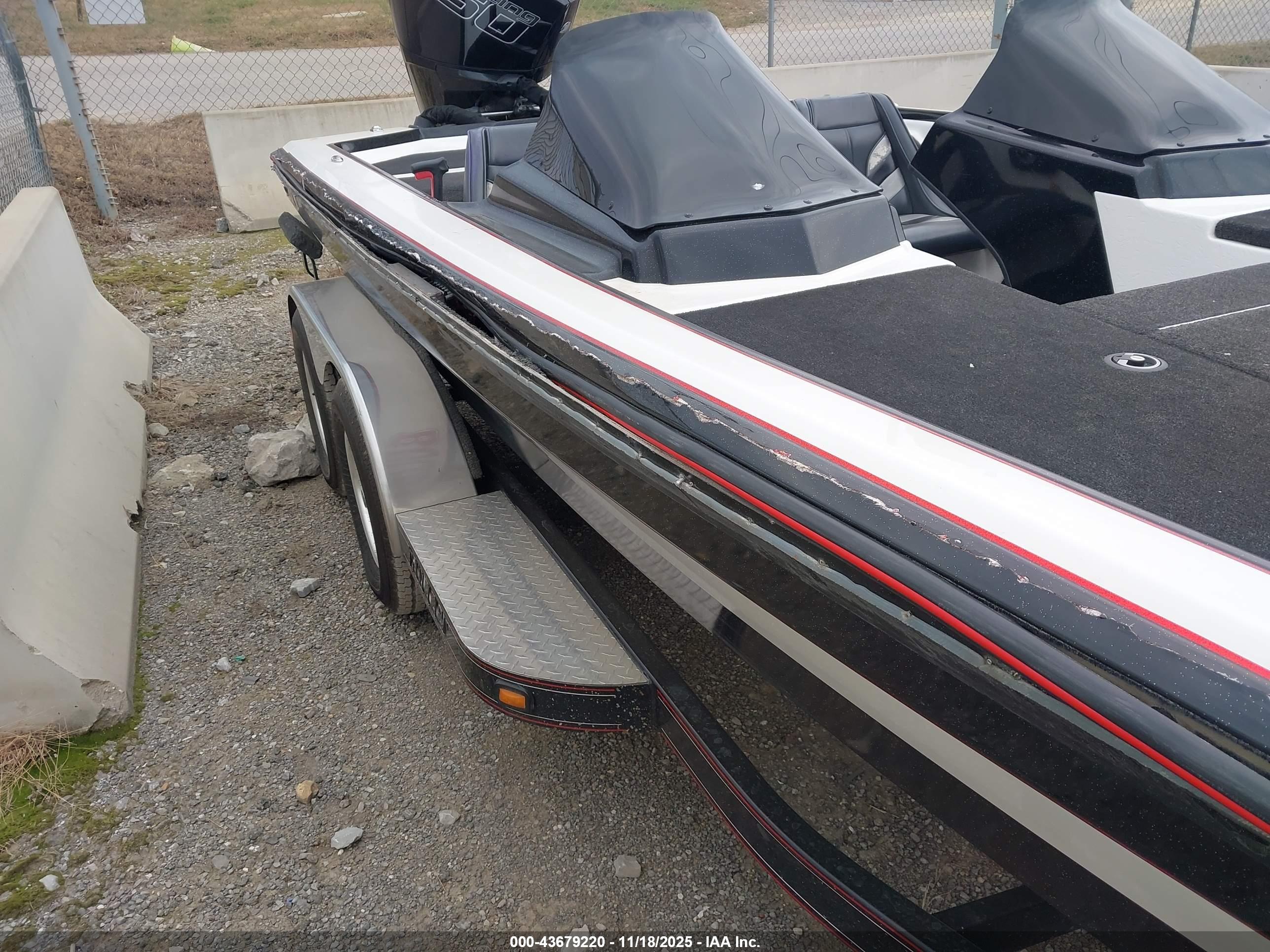 BULLET BASSBOAT image 6