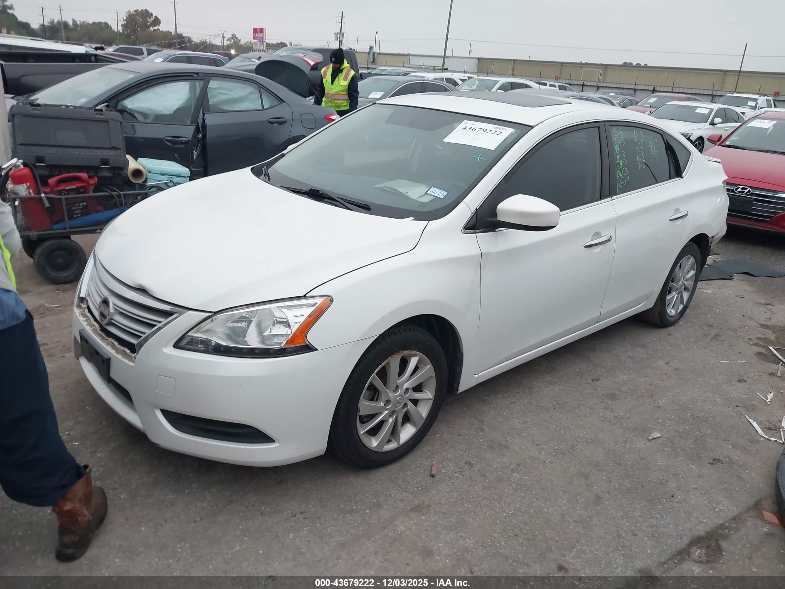 NISSAN SENTRA image 2