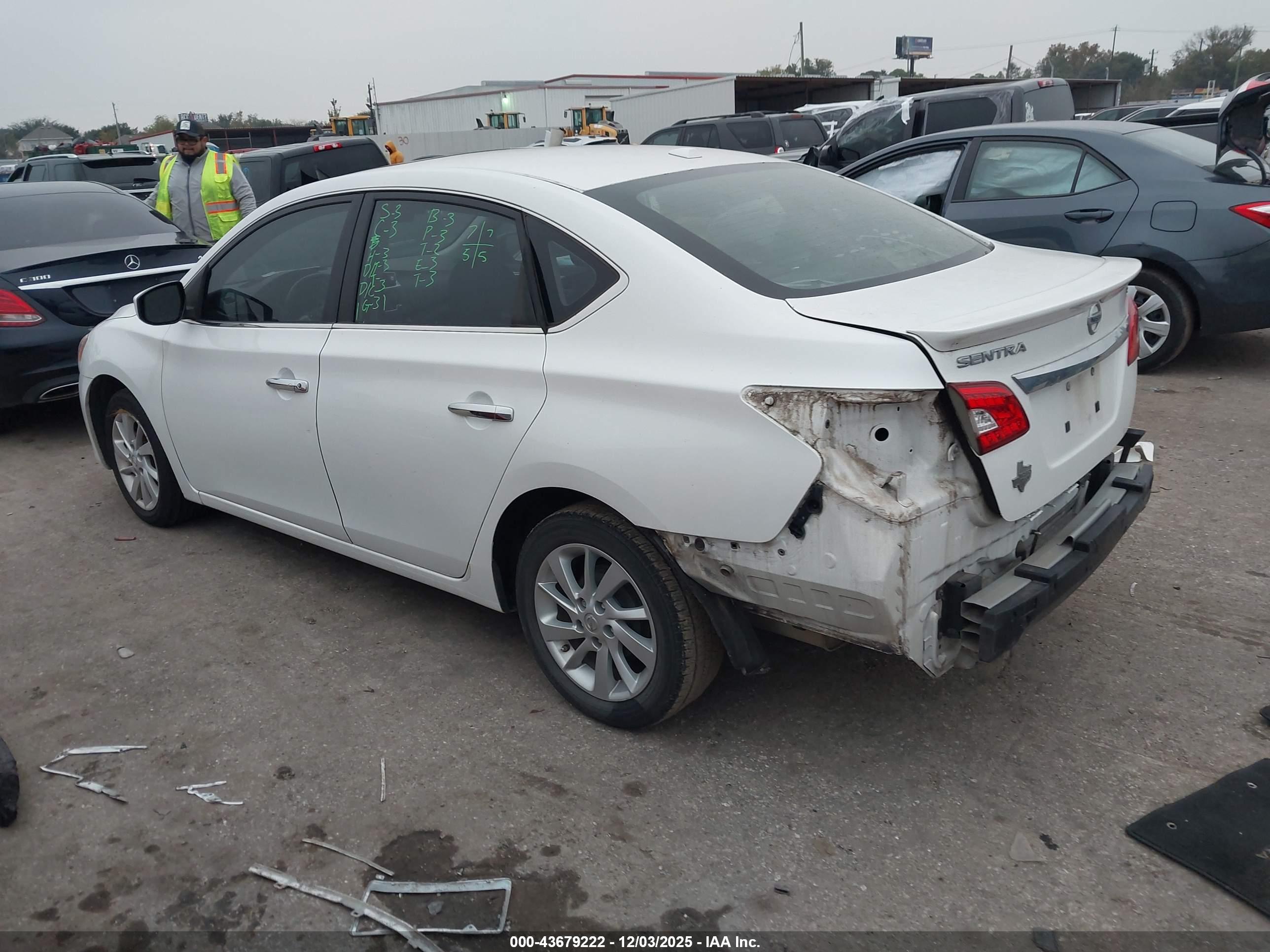 NISSAN SENTRA image 3
