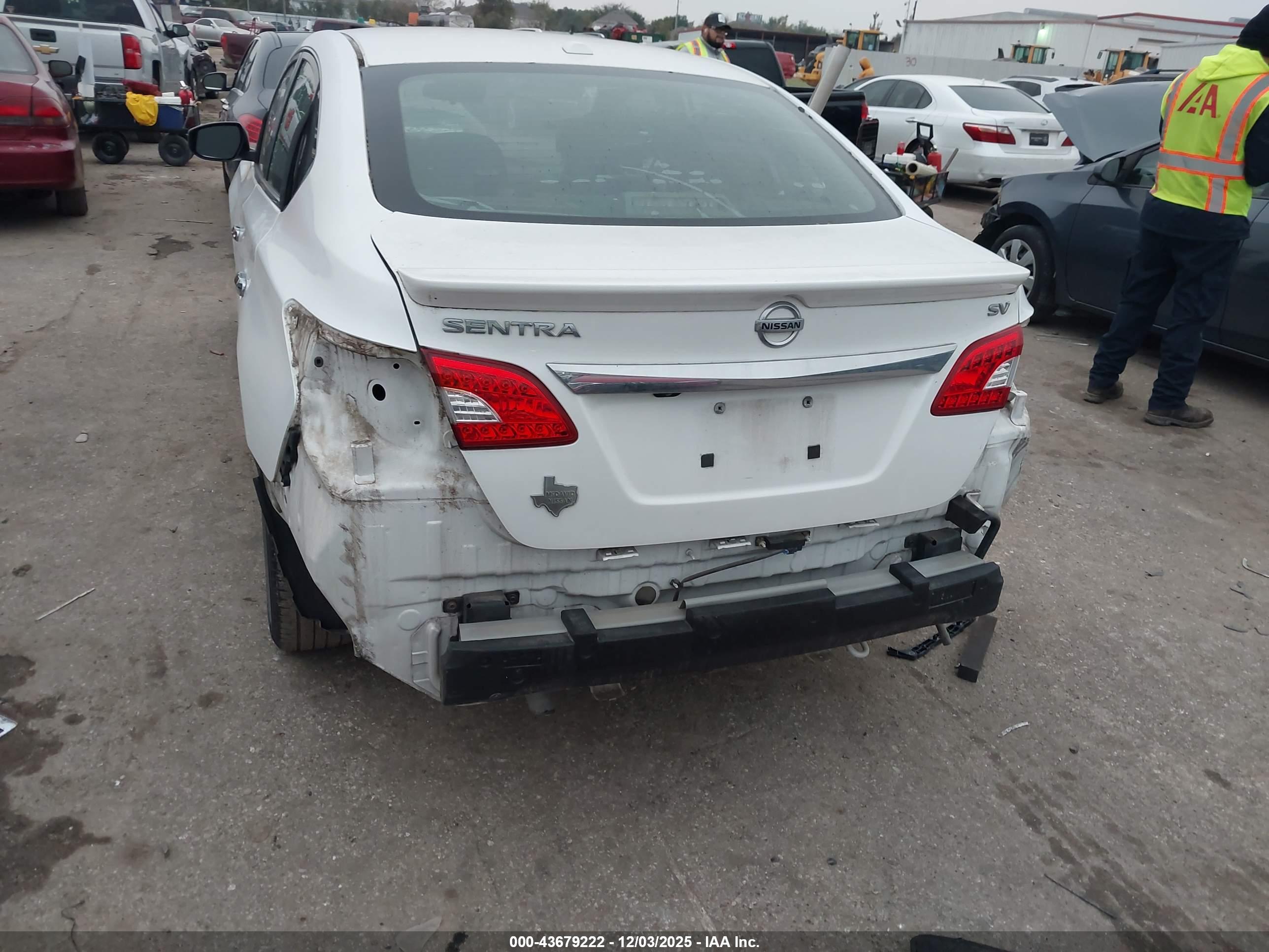 NISSAN SENTRA image 6