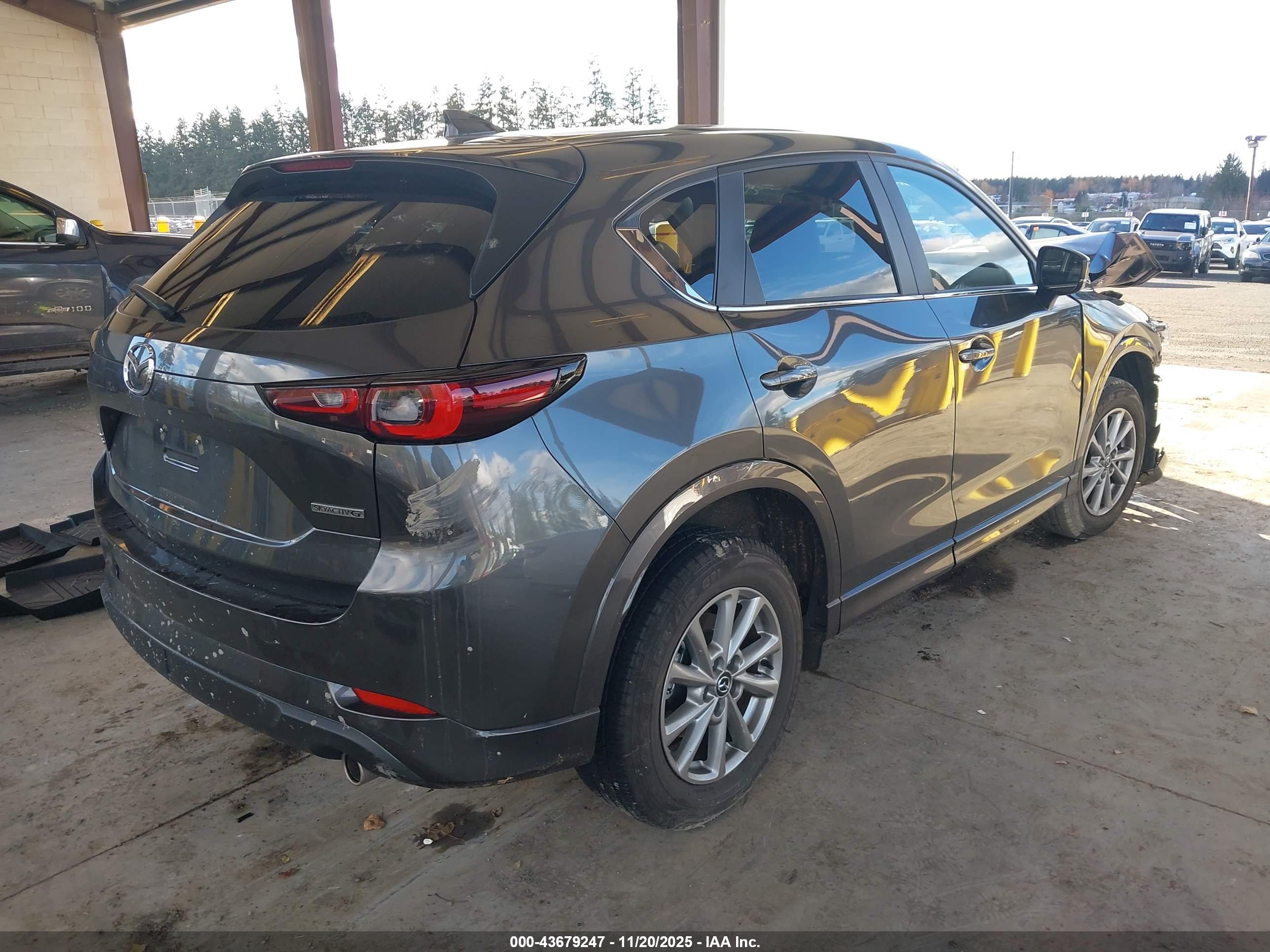 MAZDA CX-5 image 4