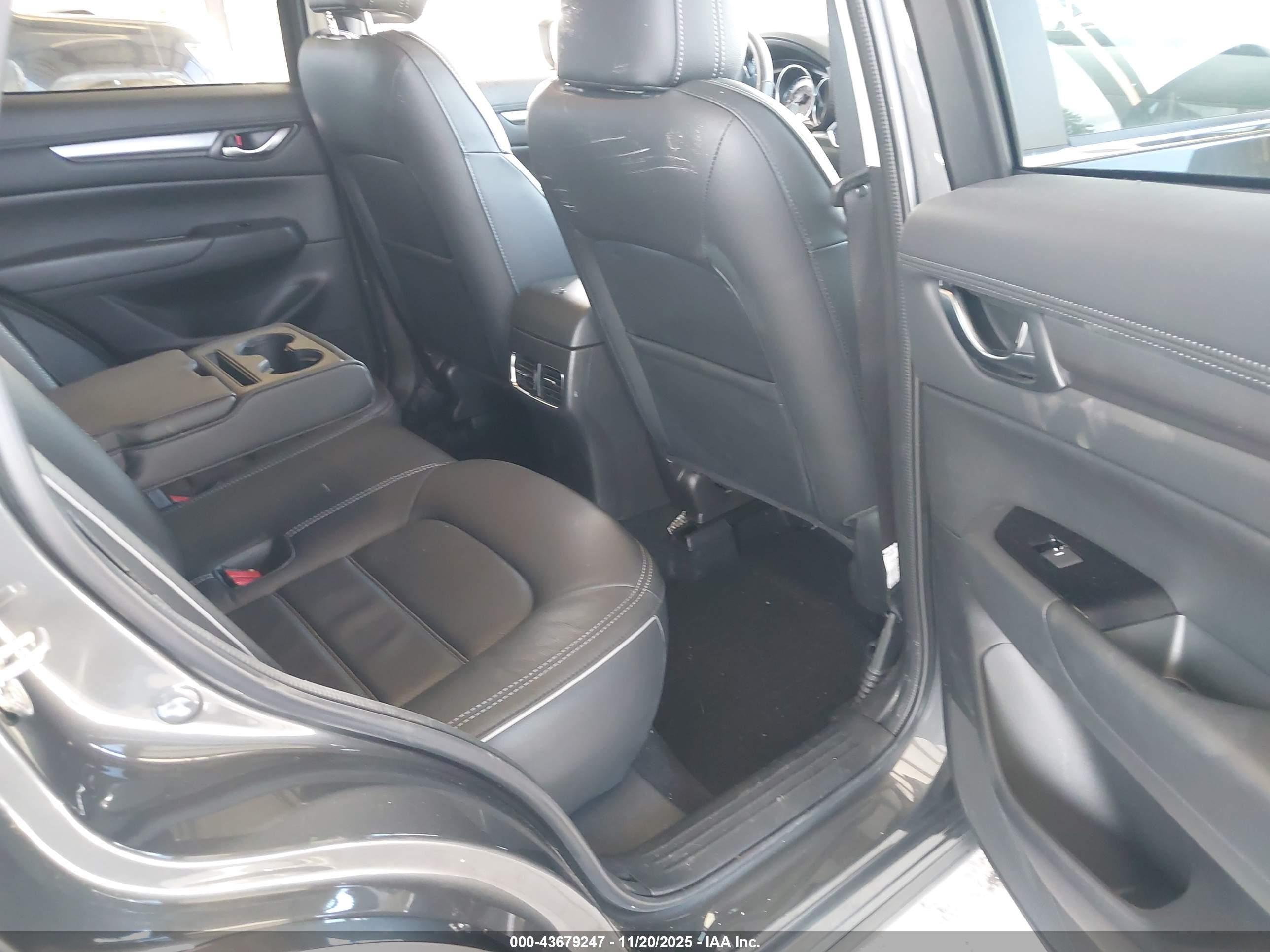 MAZDA CX-5 image 8