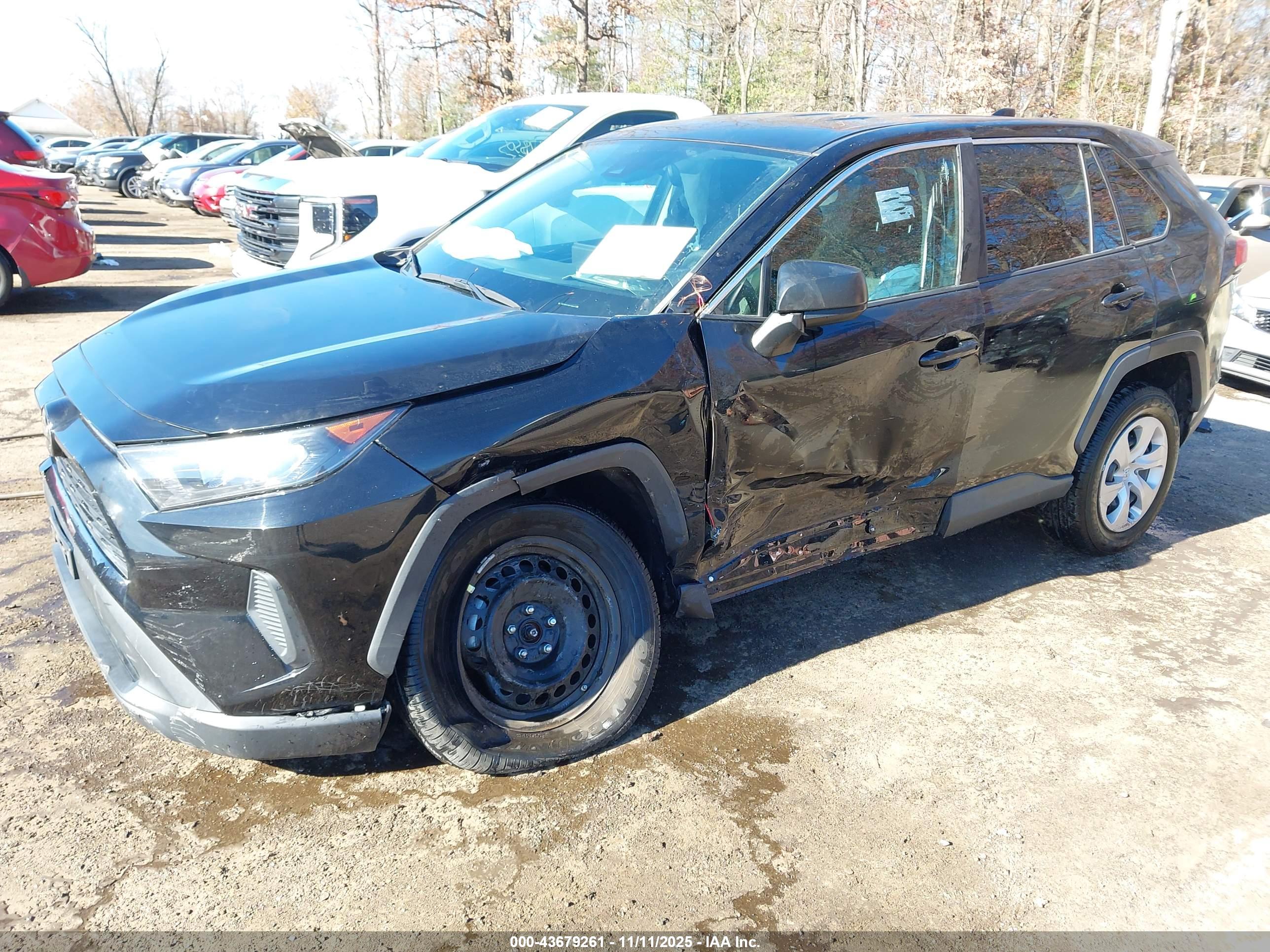 TOYOTA RAV4 image 2