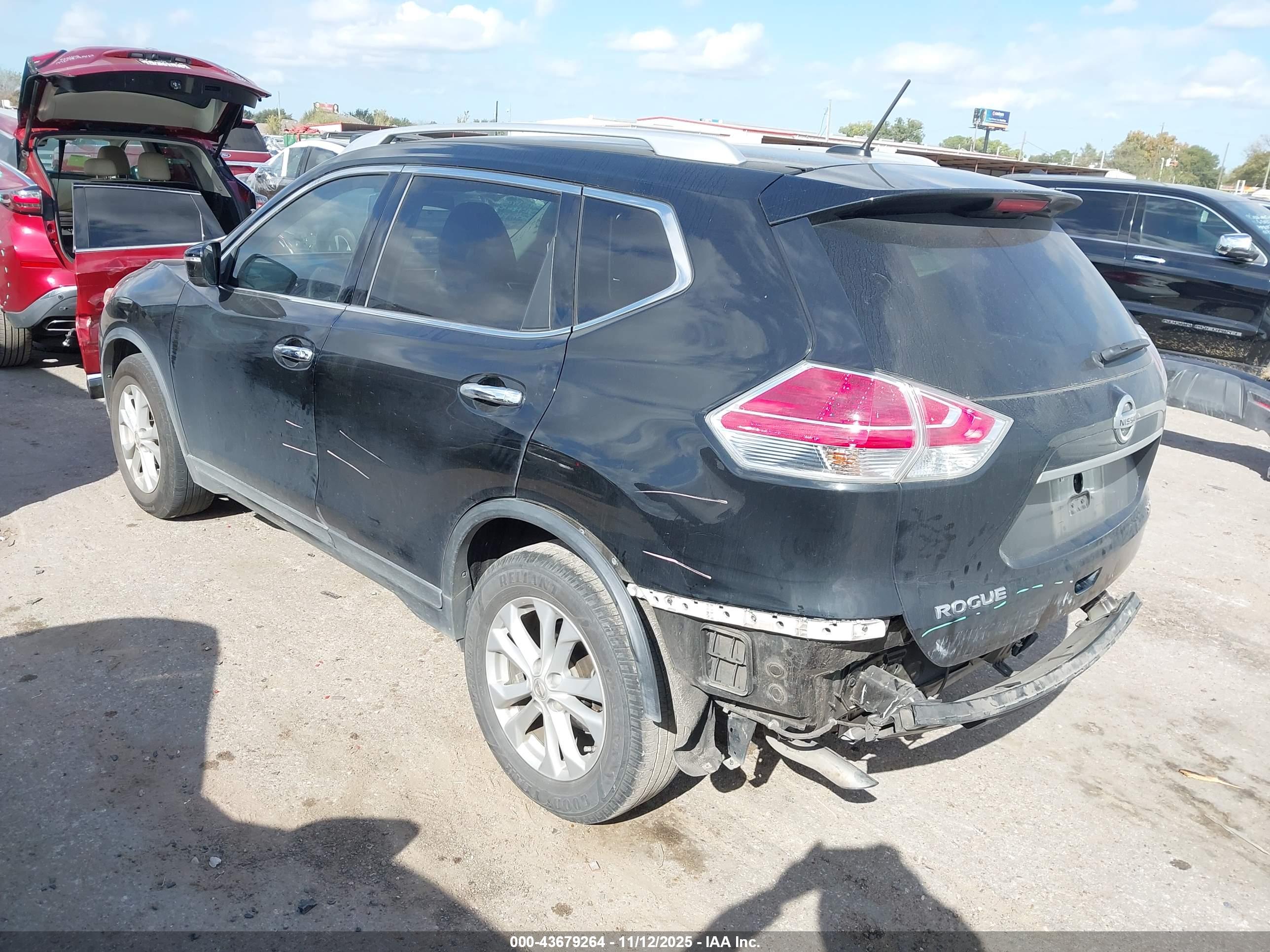 NISSAN ROGUE image 3