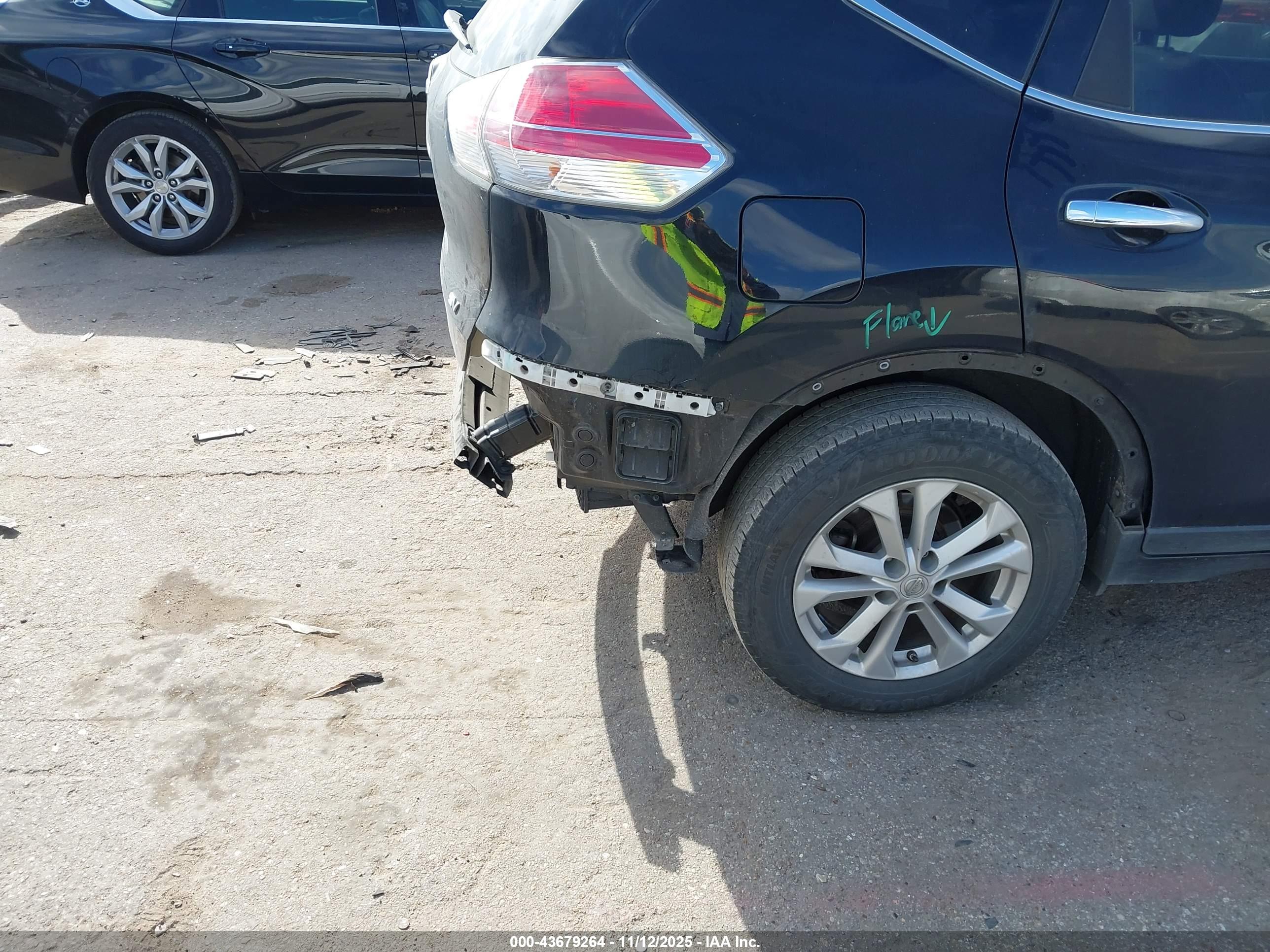NISSAN ROGUE image 6