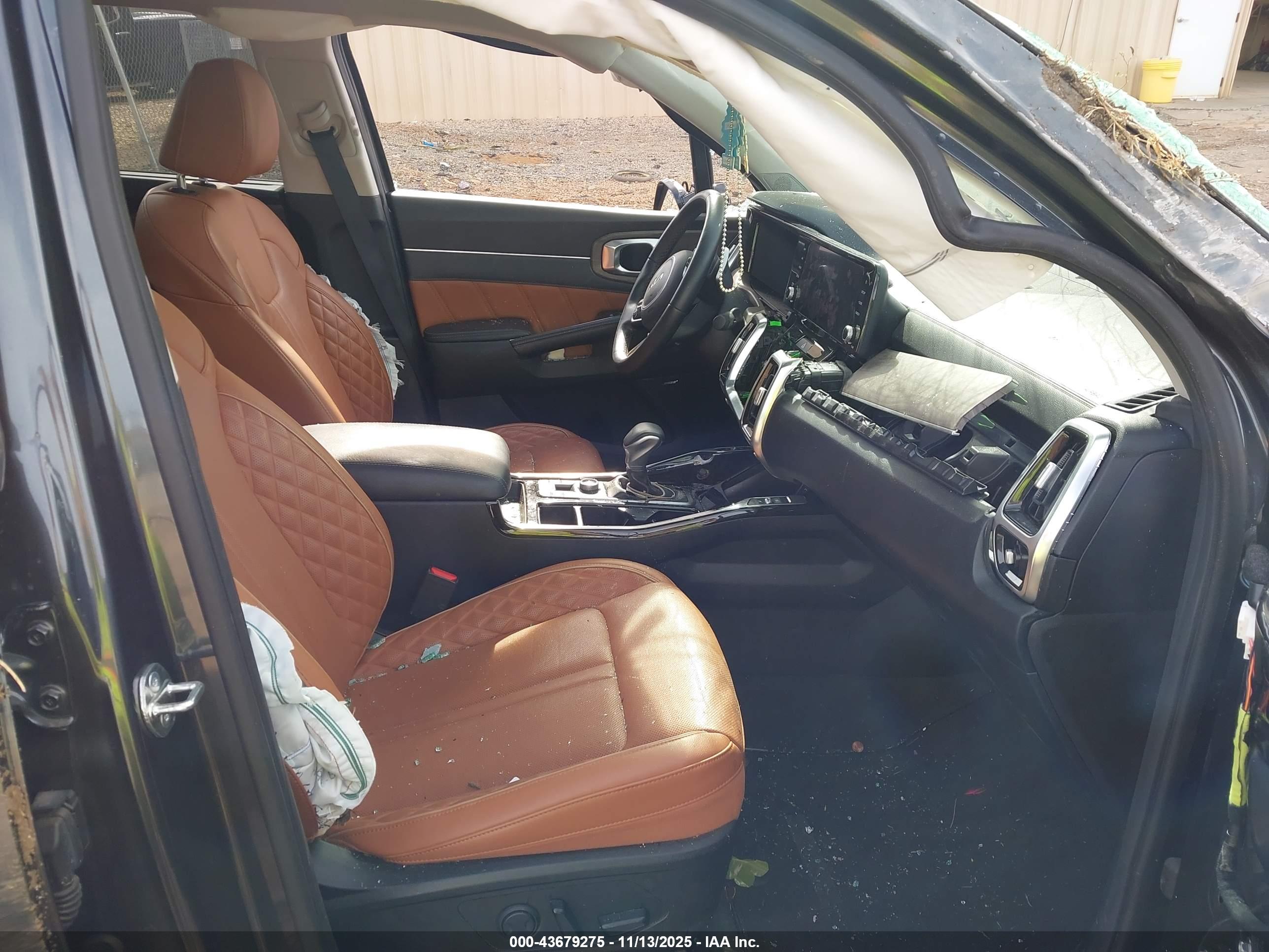 KIA SORENTO image 5