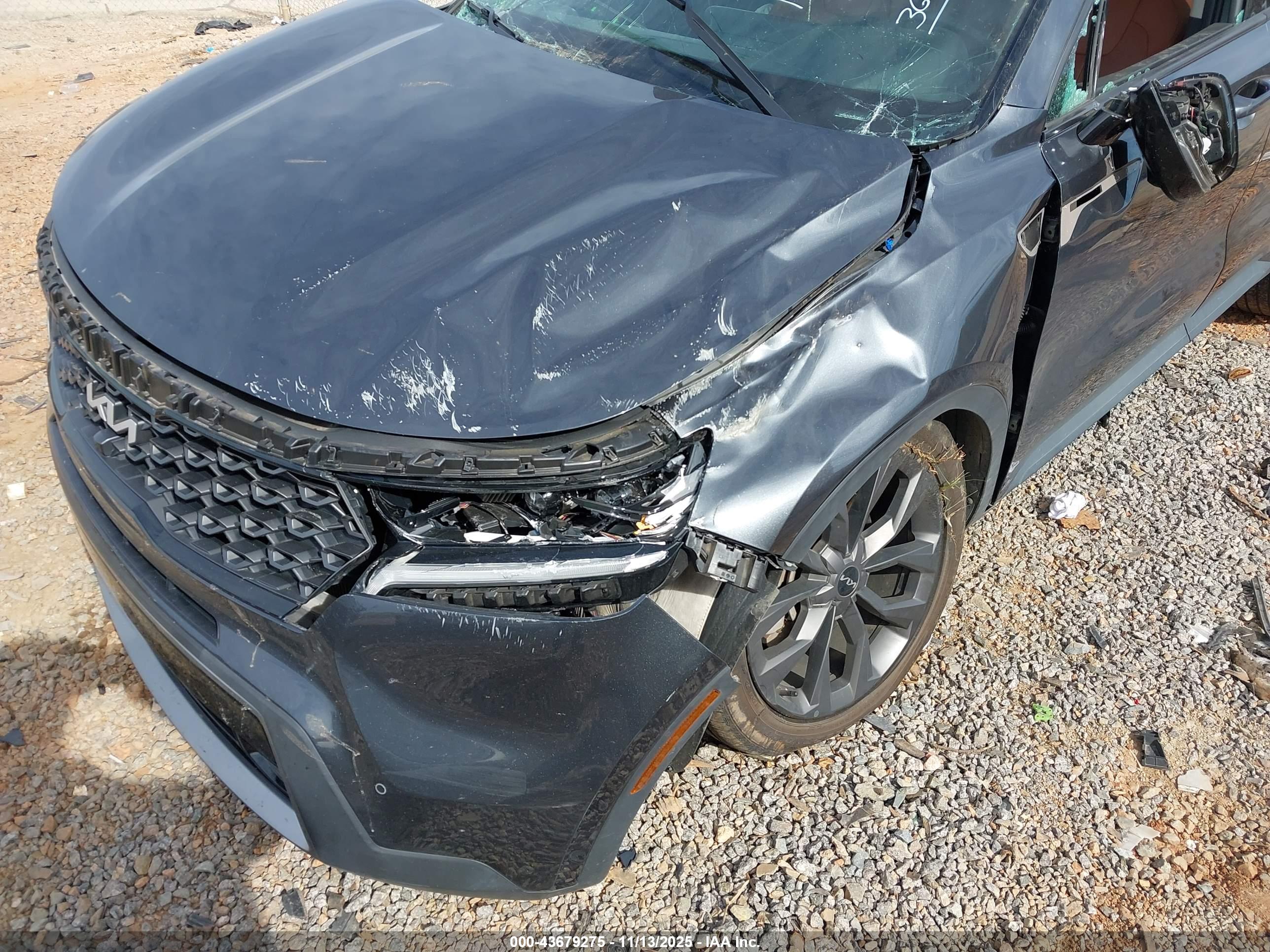 KIA SORENTO image 6