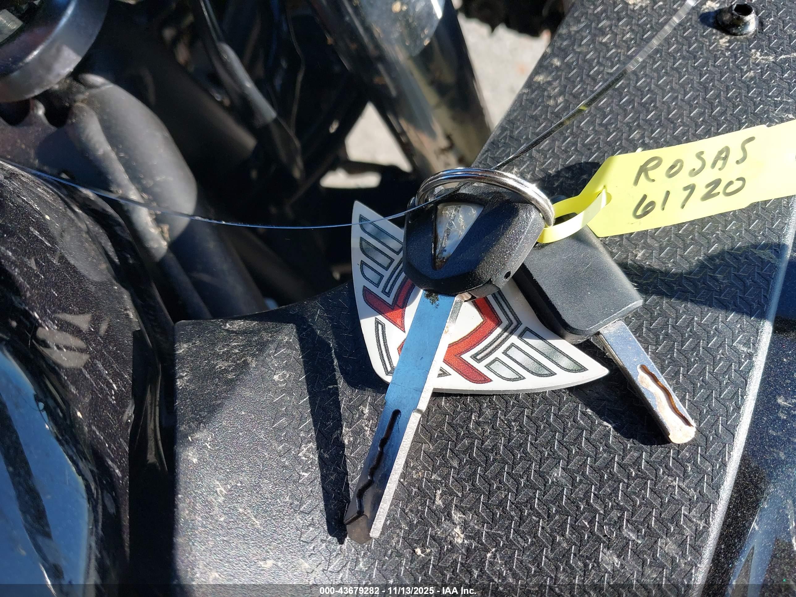 KAWASAKI EX500 image 11