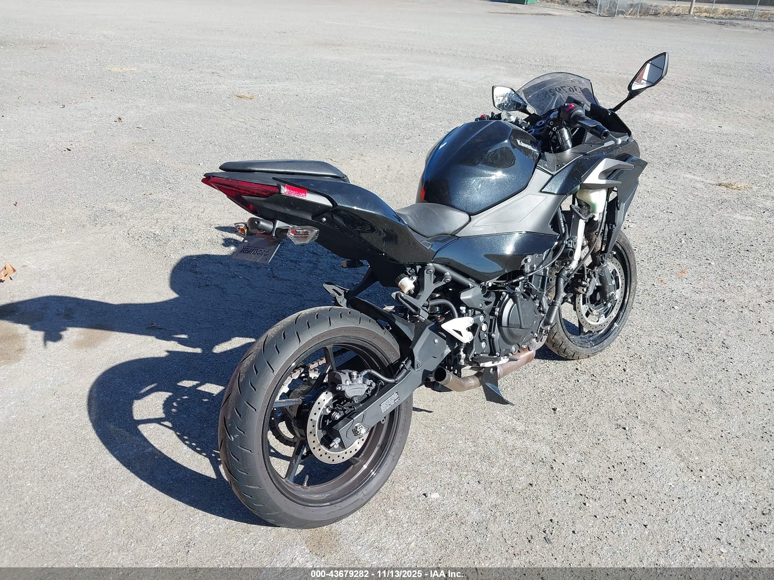 KAWASAKI EX500 image 4