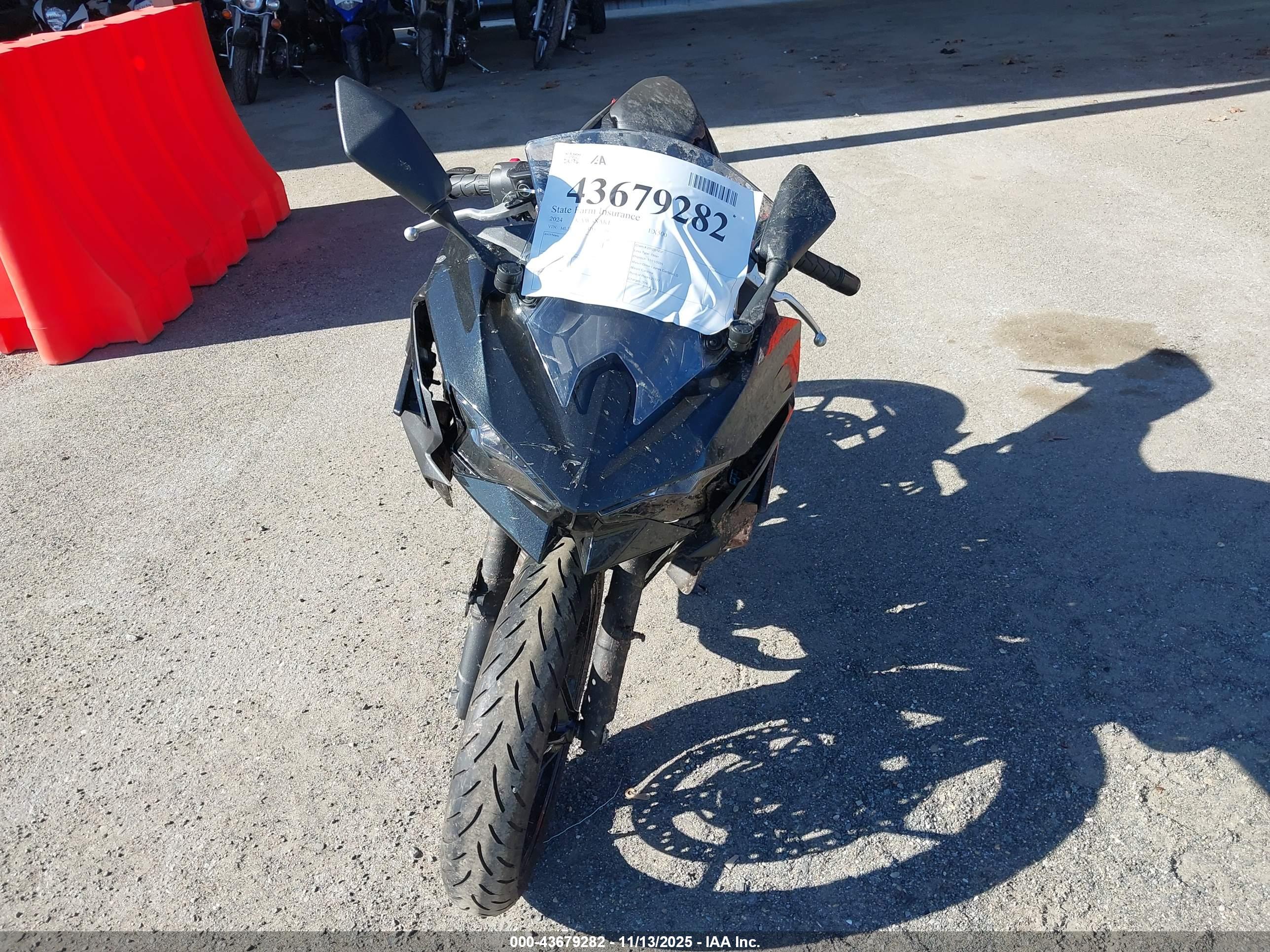 KAWASAKI EX500 image 5