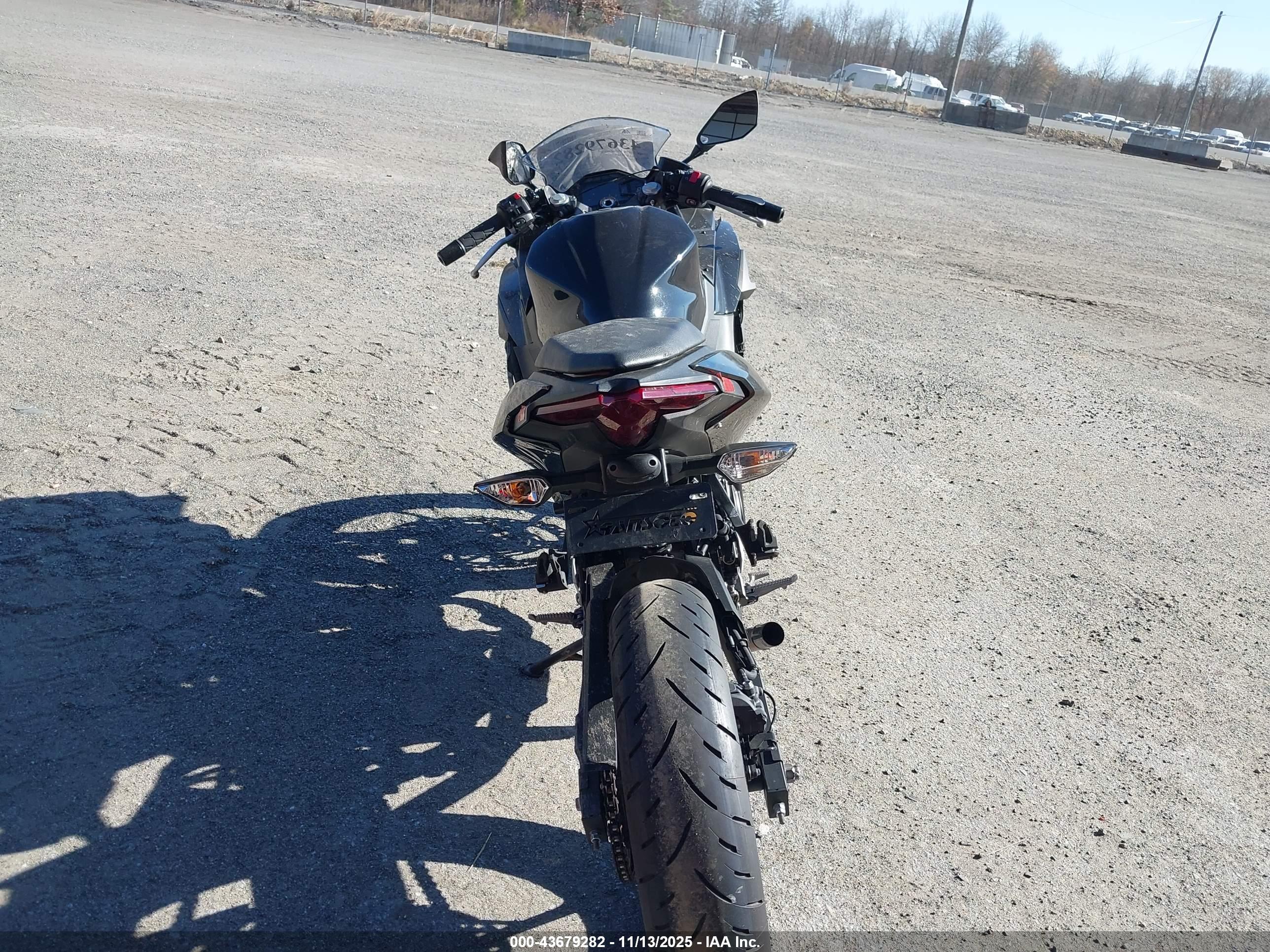KAWASAKI EX500 image 6