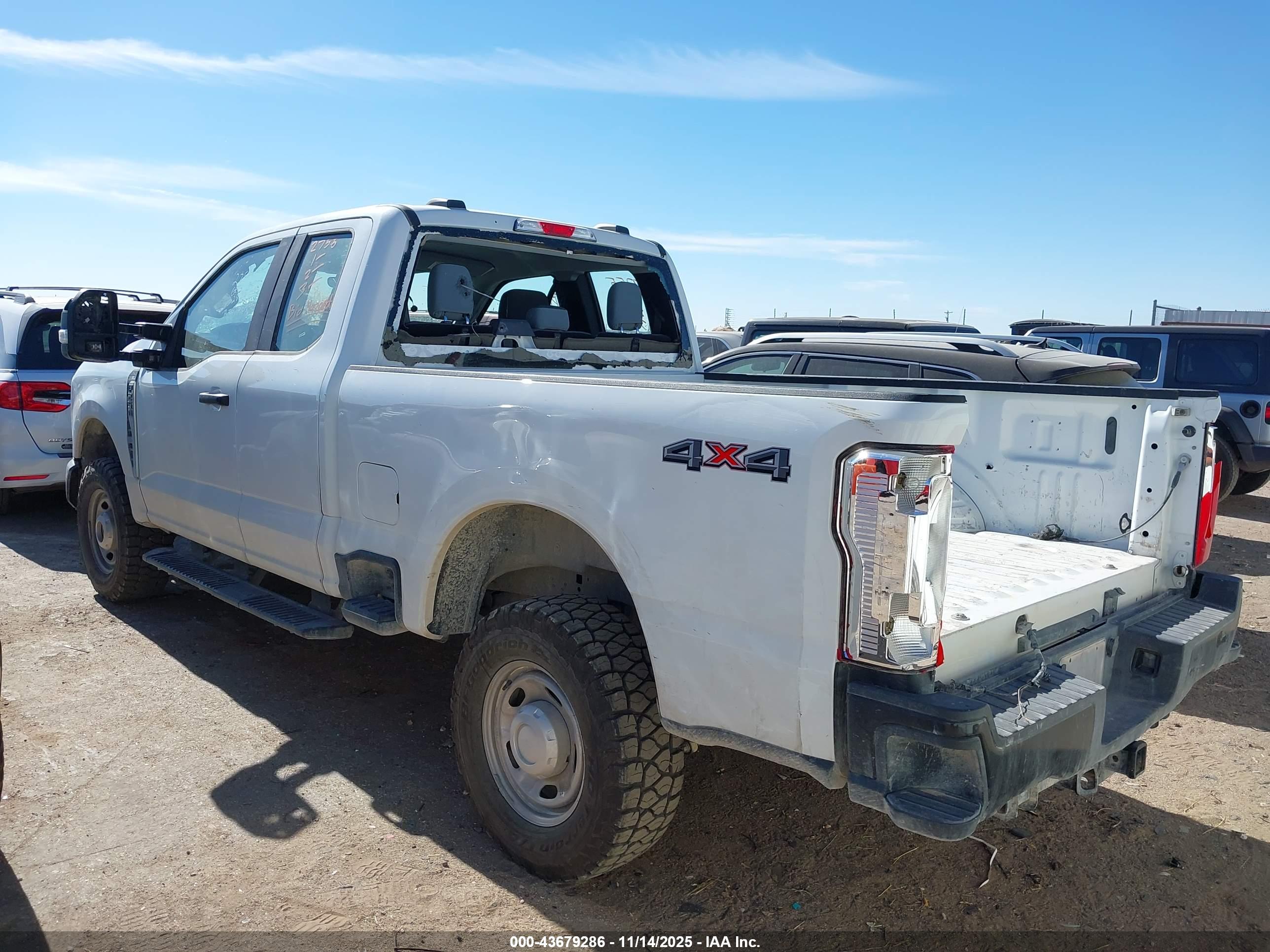 FORD F-250 image 3