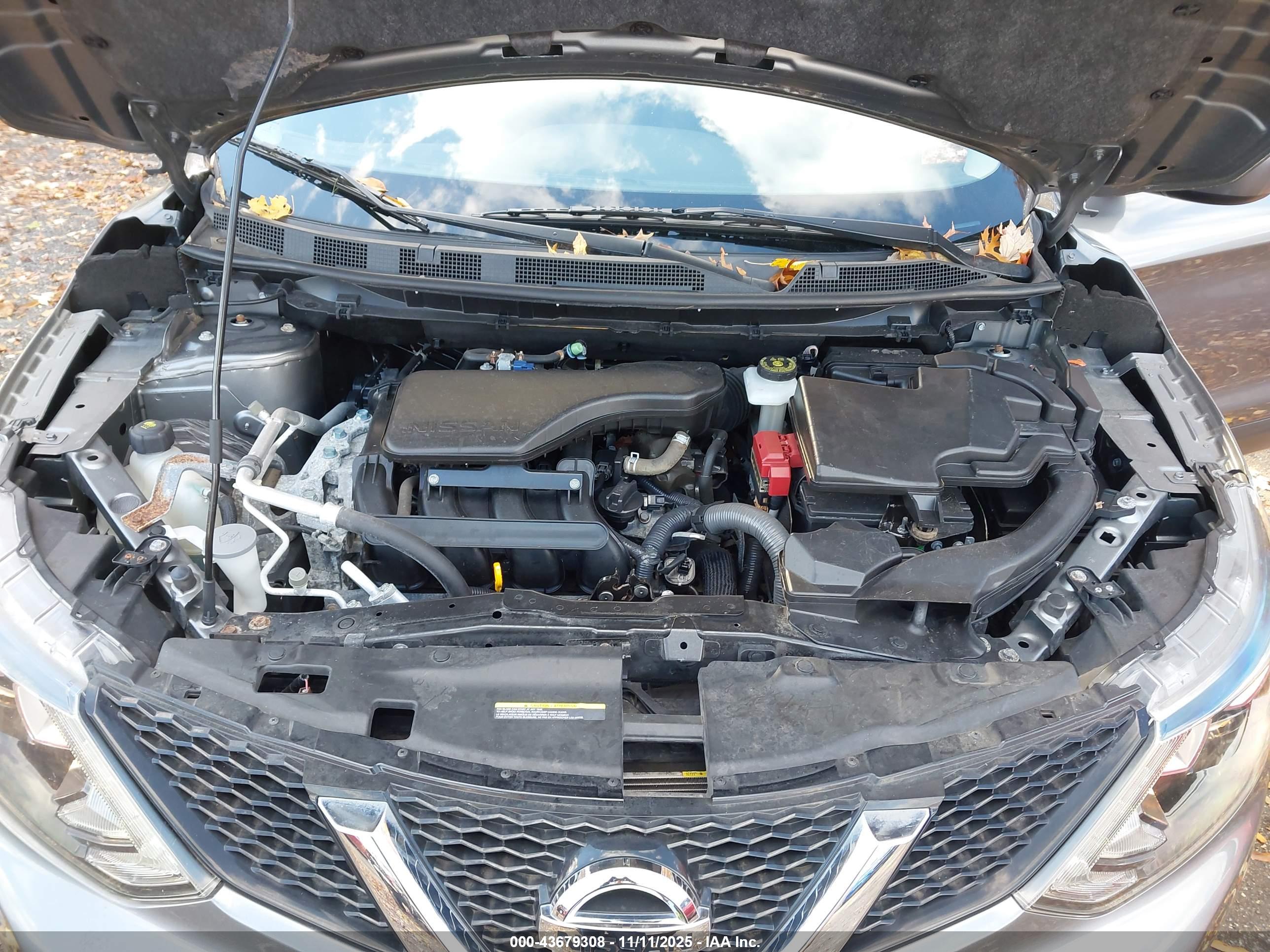 NISSAN ROGUE image 10
