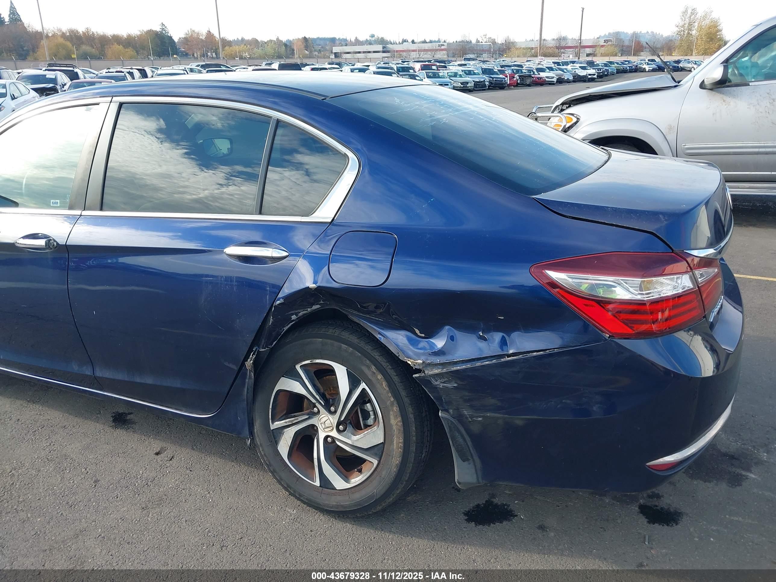 HONDA ACCORD image 6