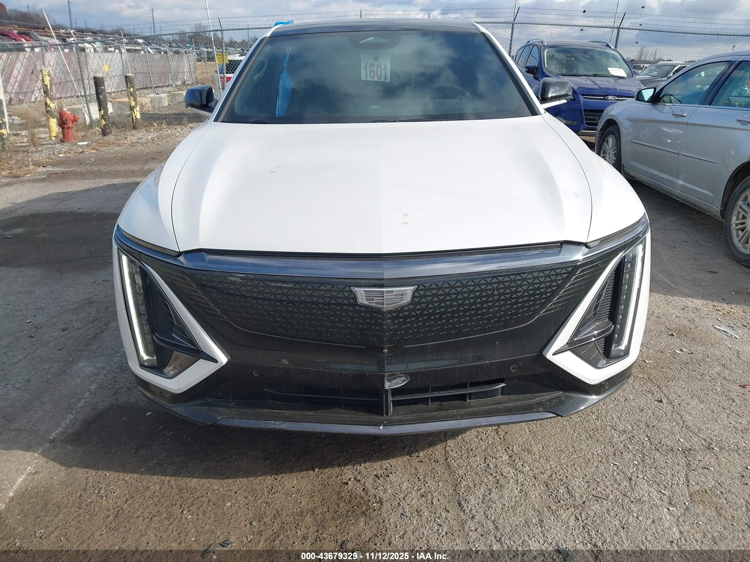 CADILLAC LYRIQ image 6