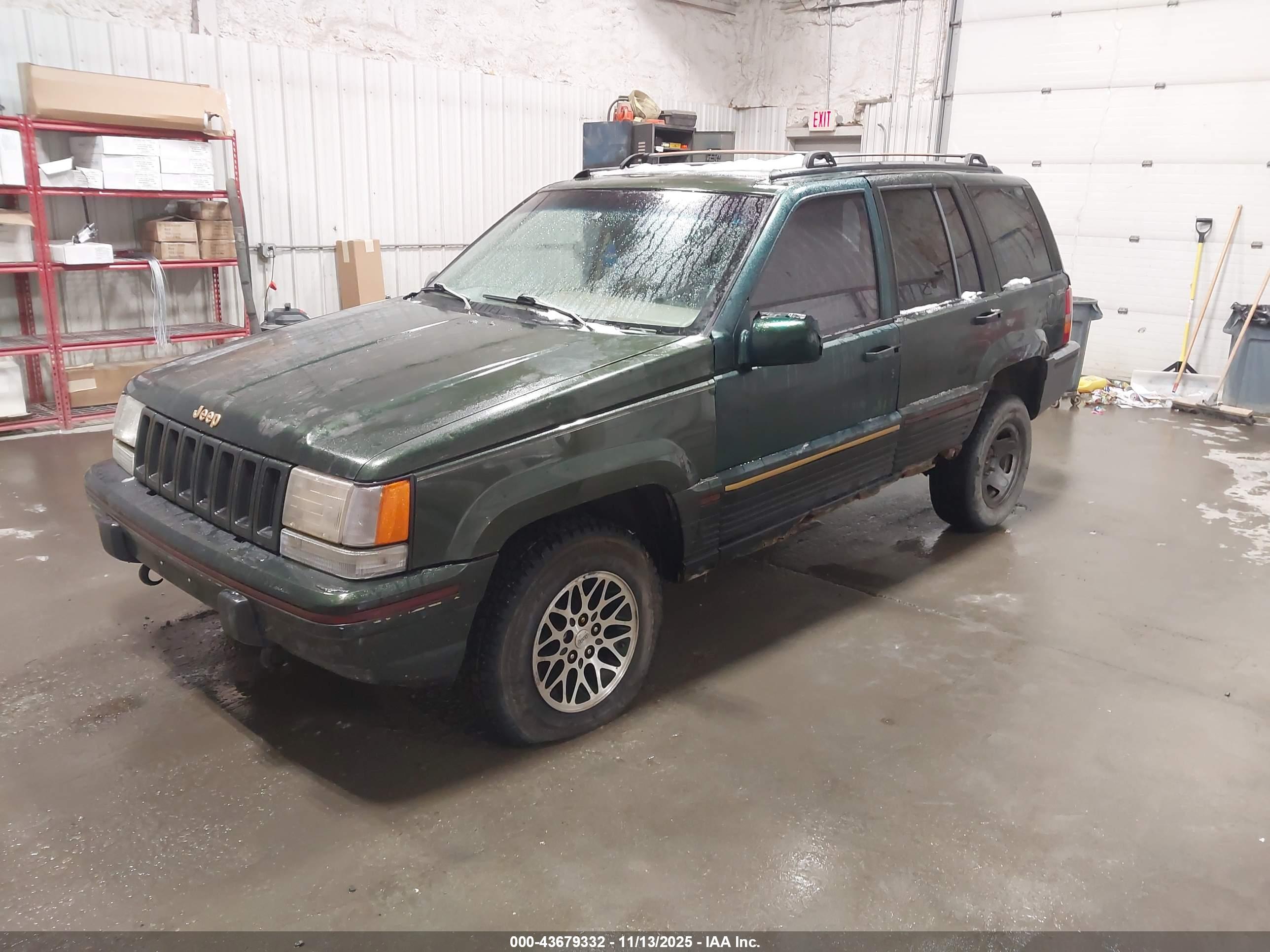 JEEP GRAND image 2