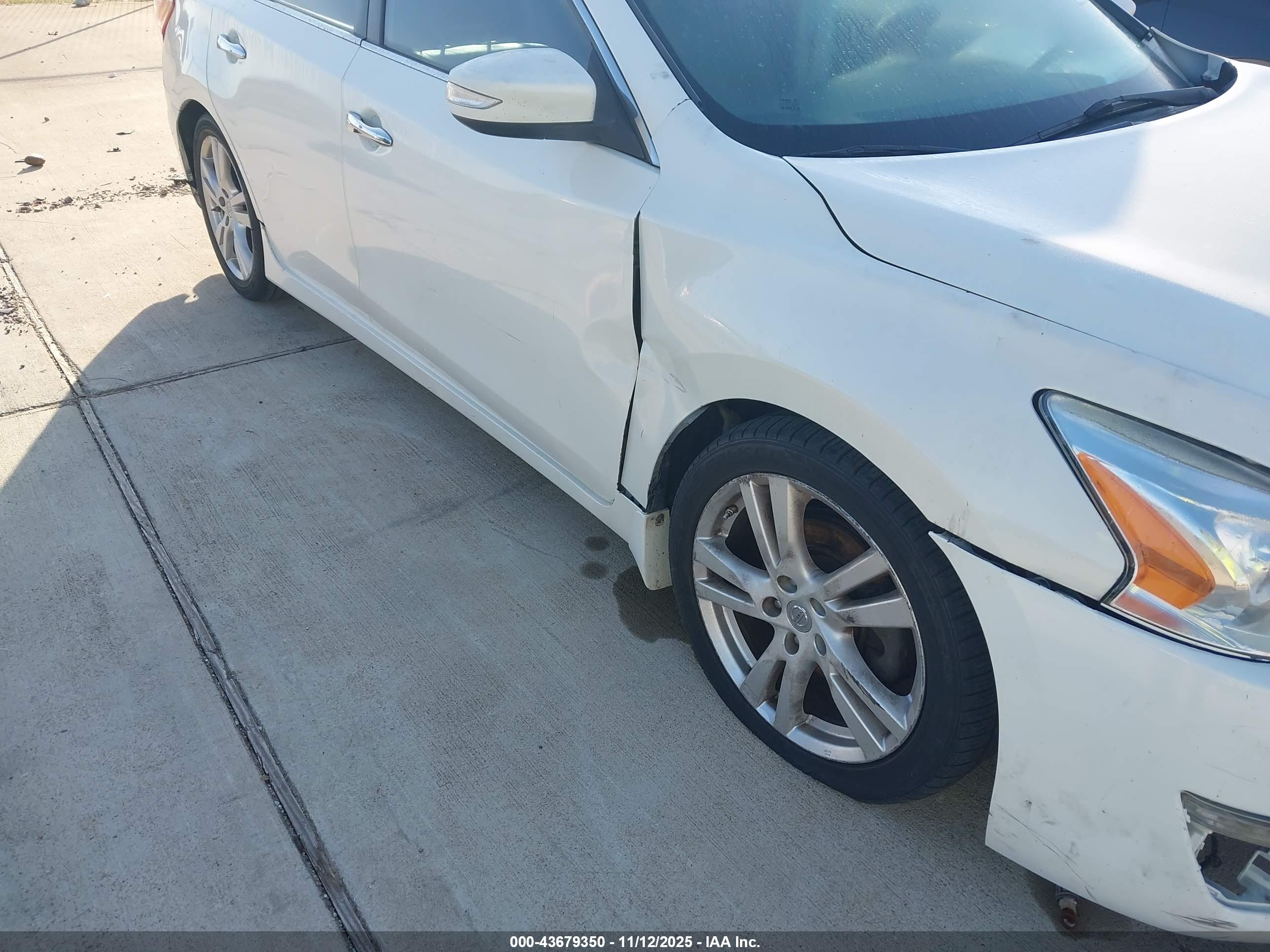 NISSAN ALTIMA image 6