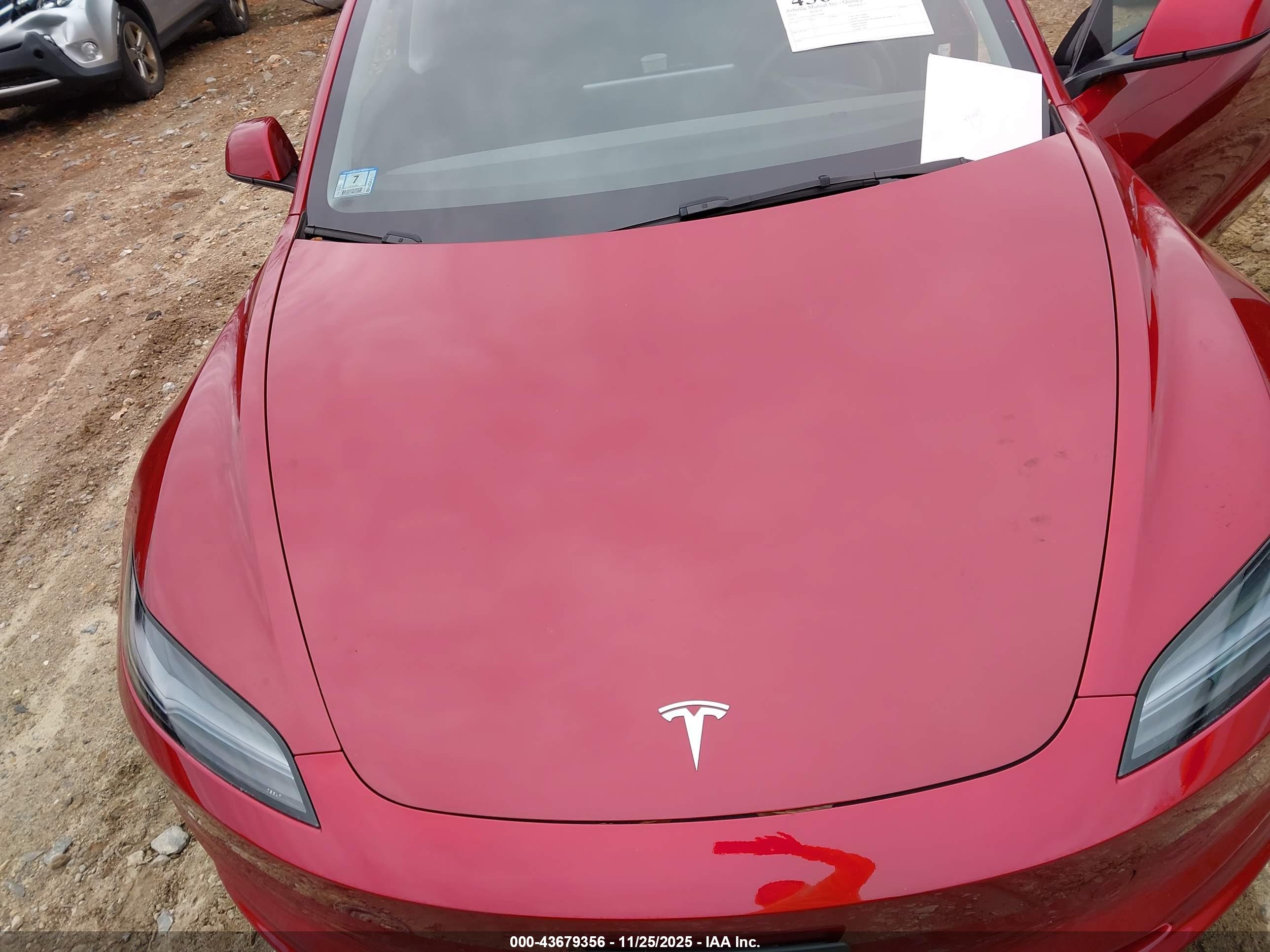 TESLA MODEL image 10