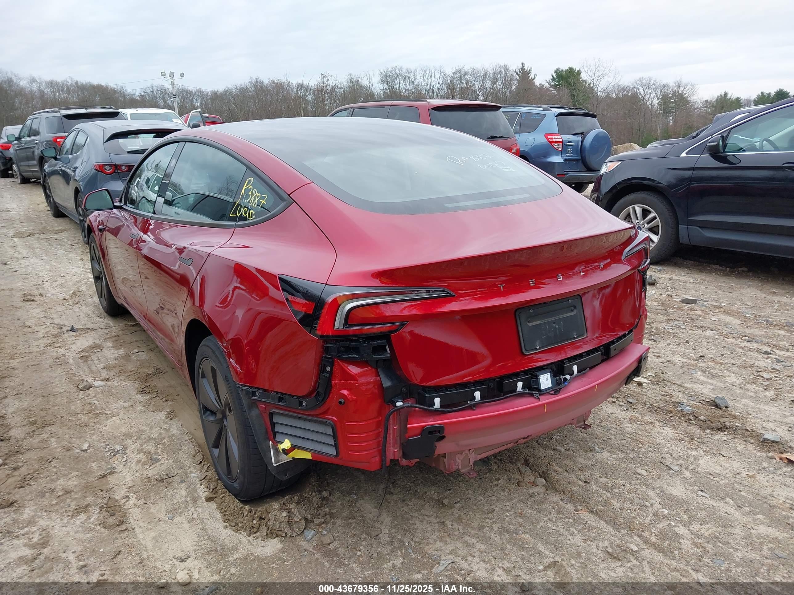 TESLA MODEL image 3