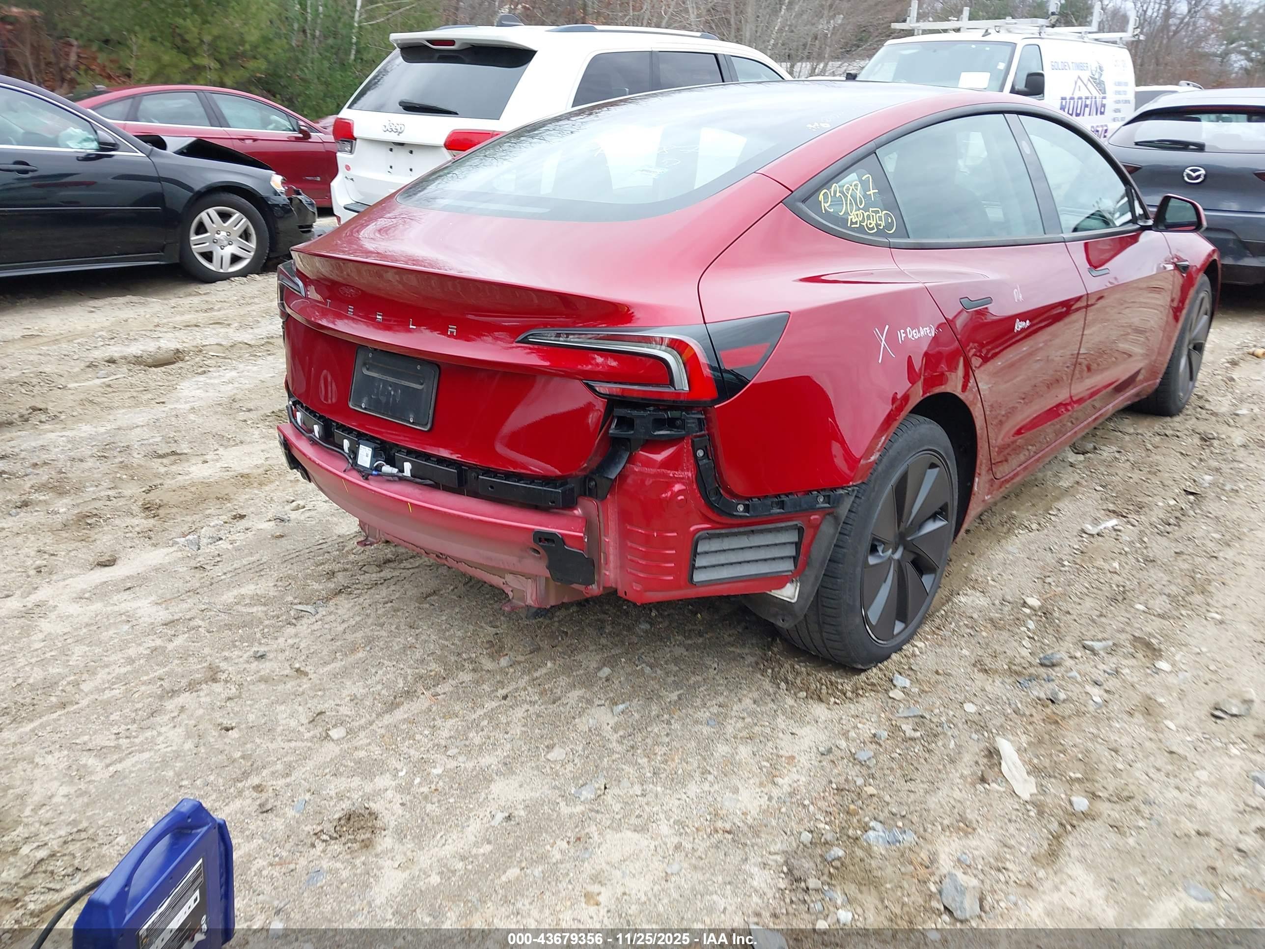 TESLA MODEL image 6