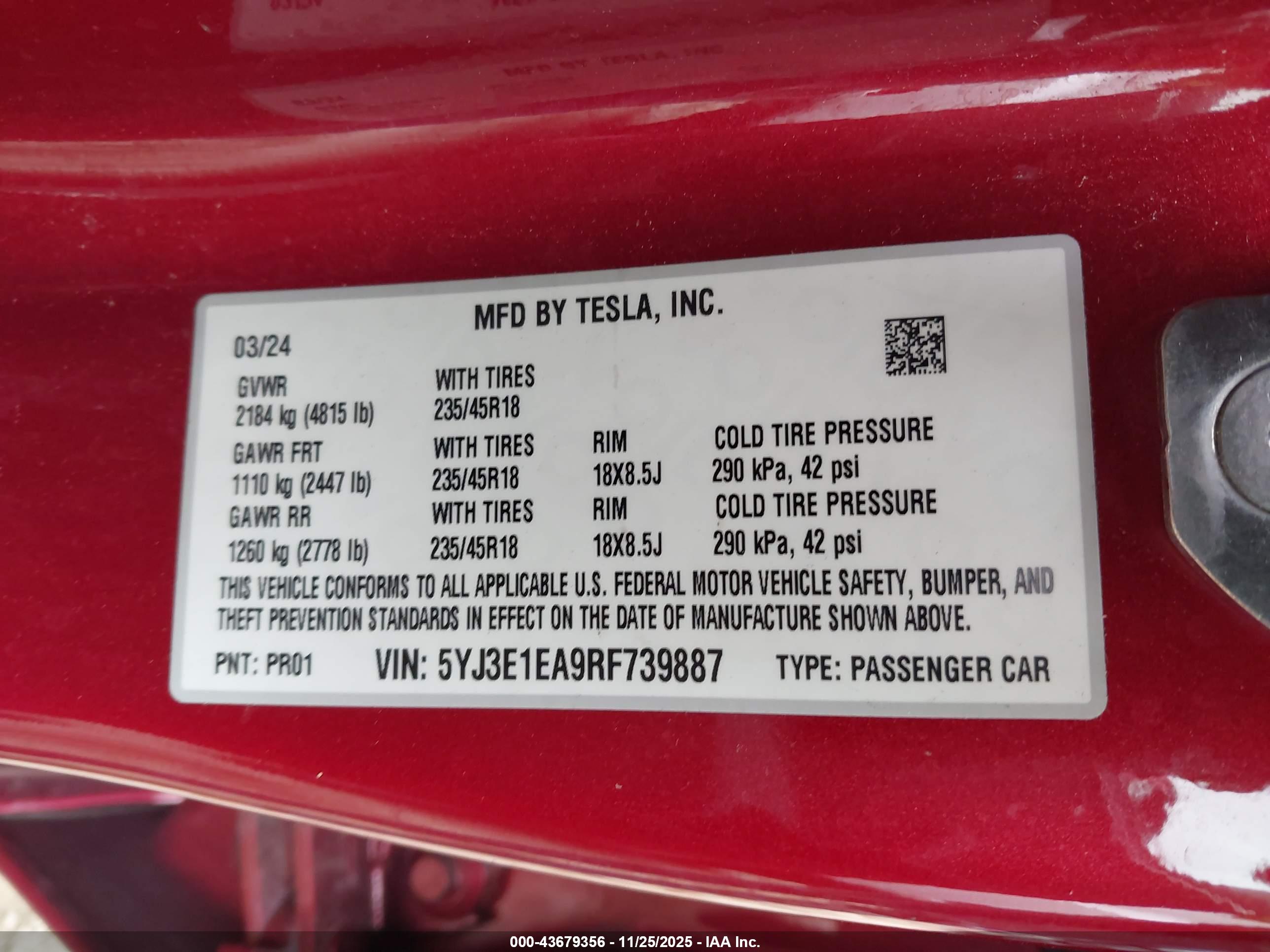 TESLA MODEL image 9