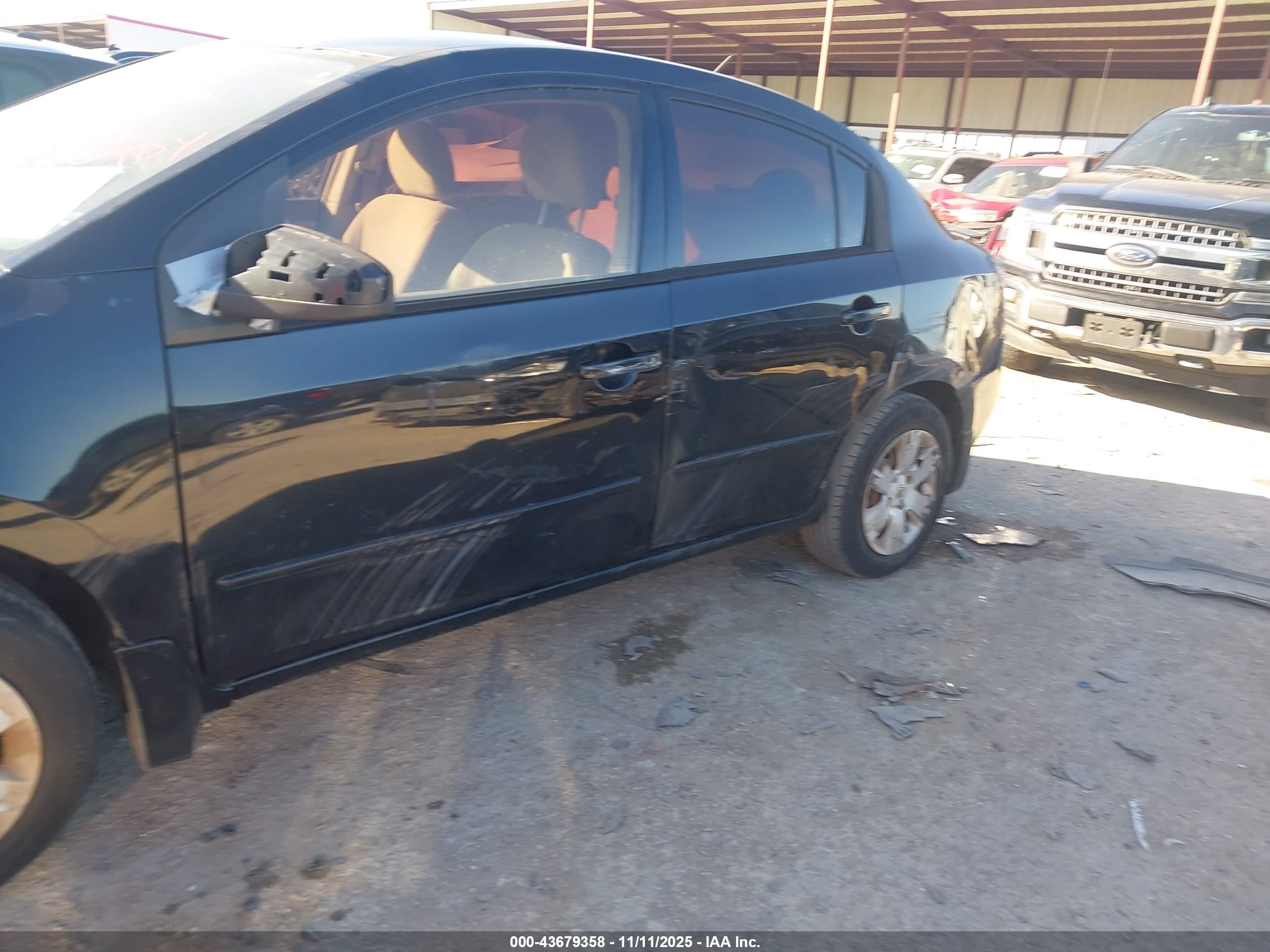 NISSAN SENTRA image 6