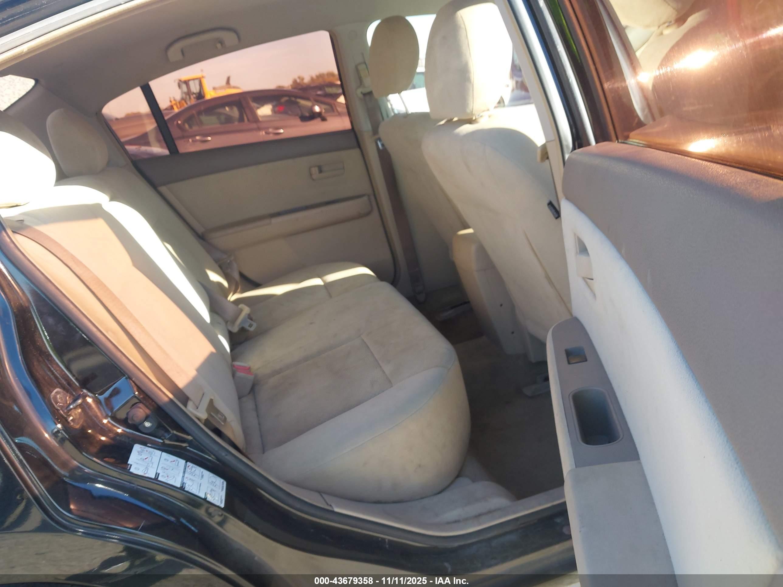 NISSAN SENTRA image 8