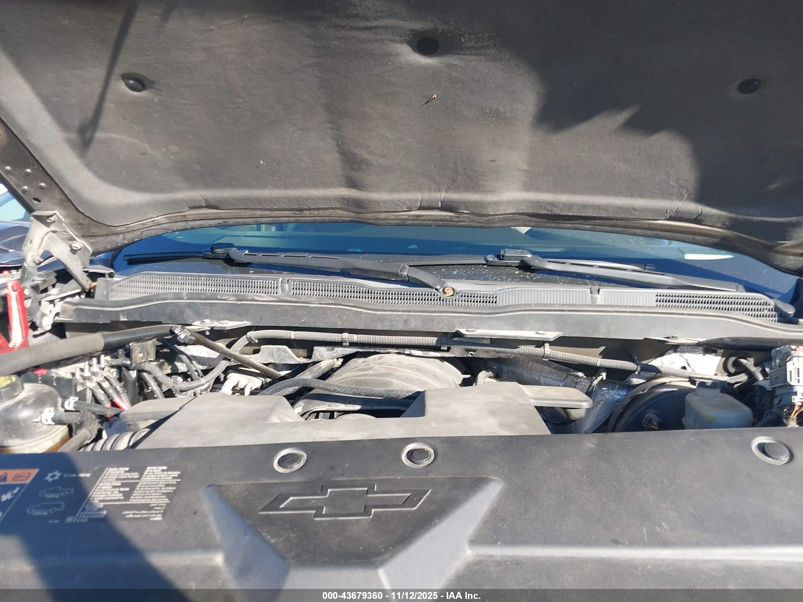CHEVROLET SILVERADO image 10