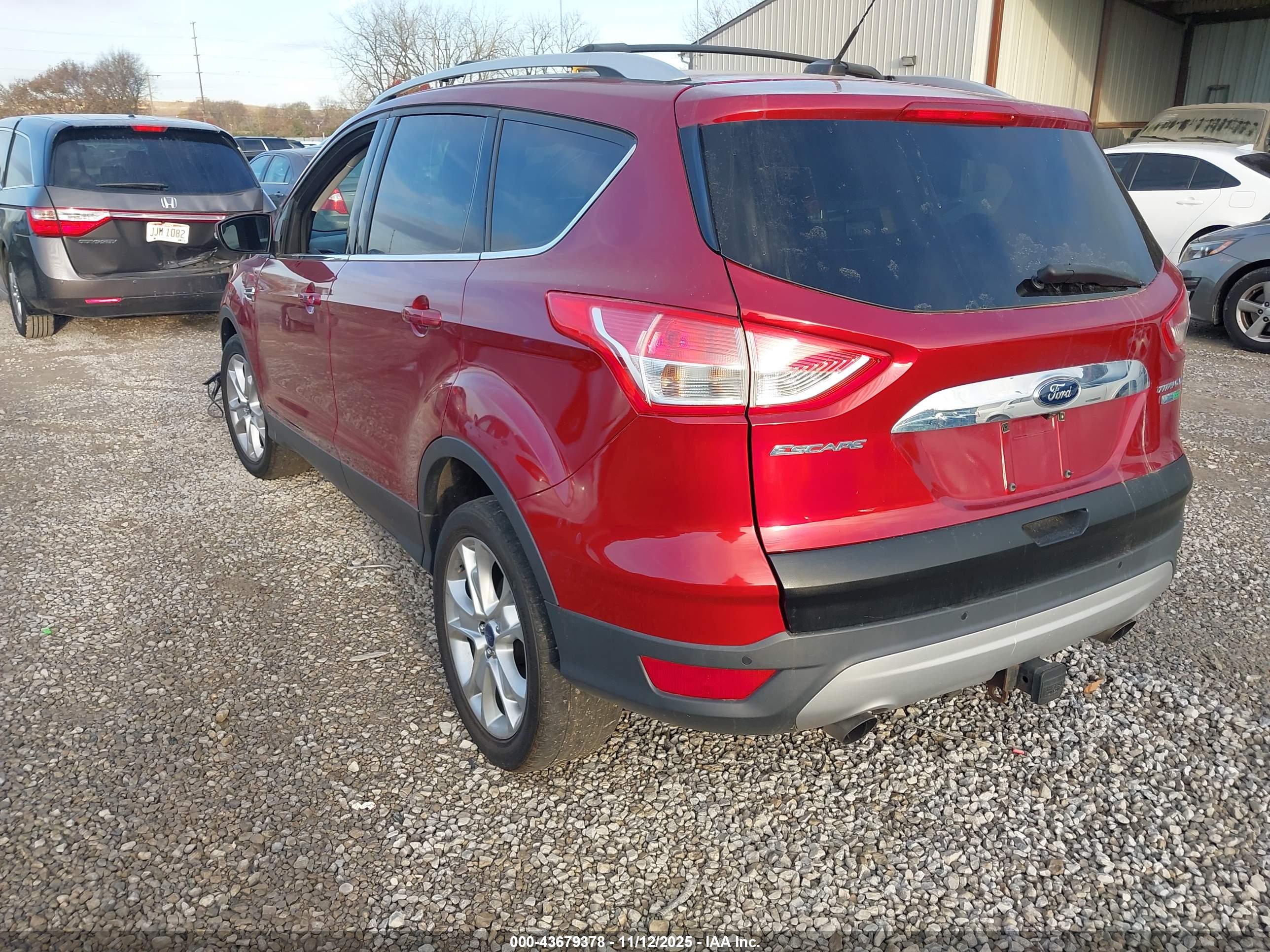FORD ESCAPE image 3
