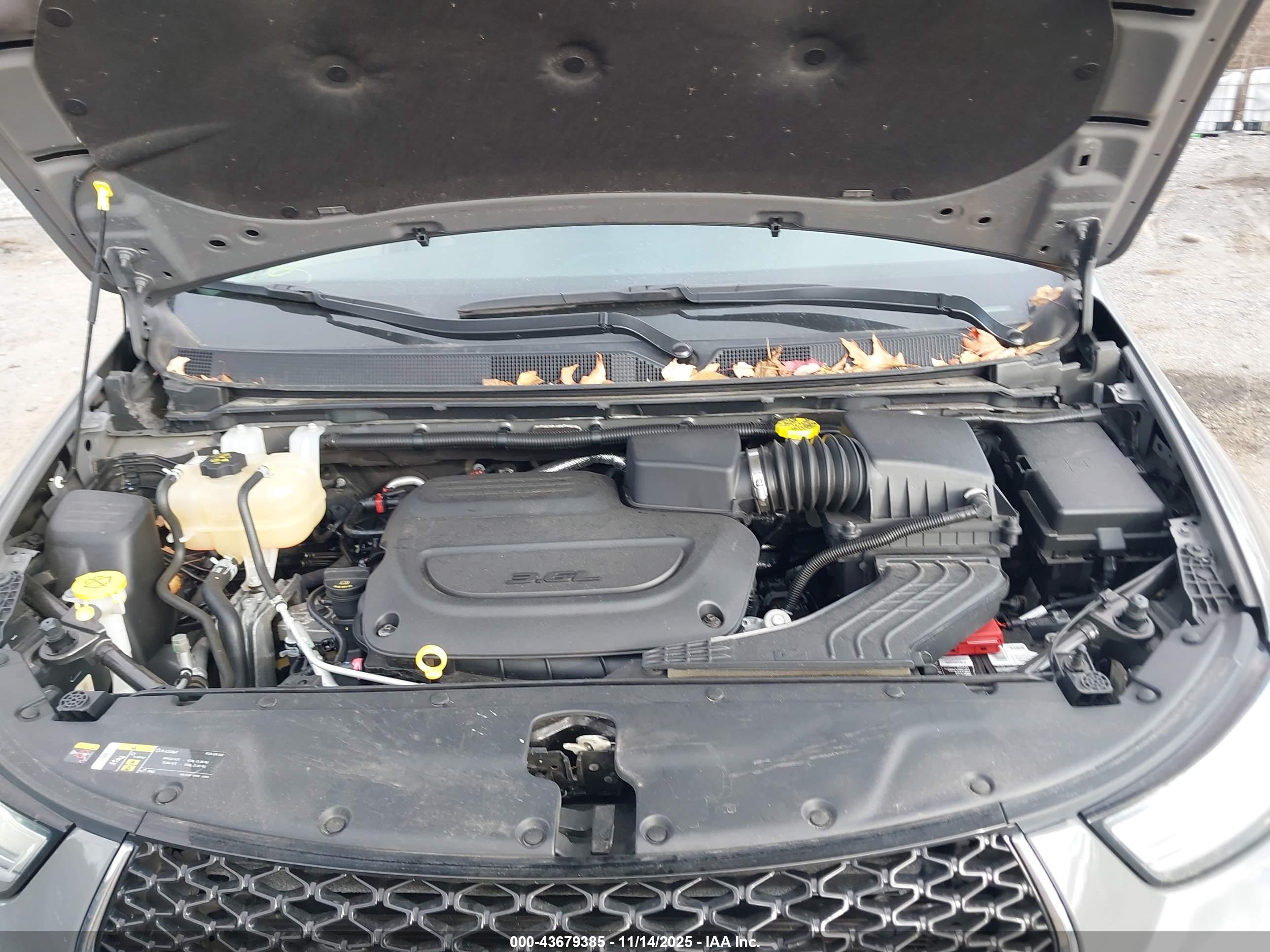 CHRYSLER PACIFICA image 10