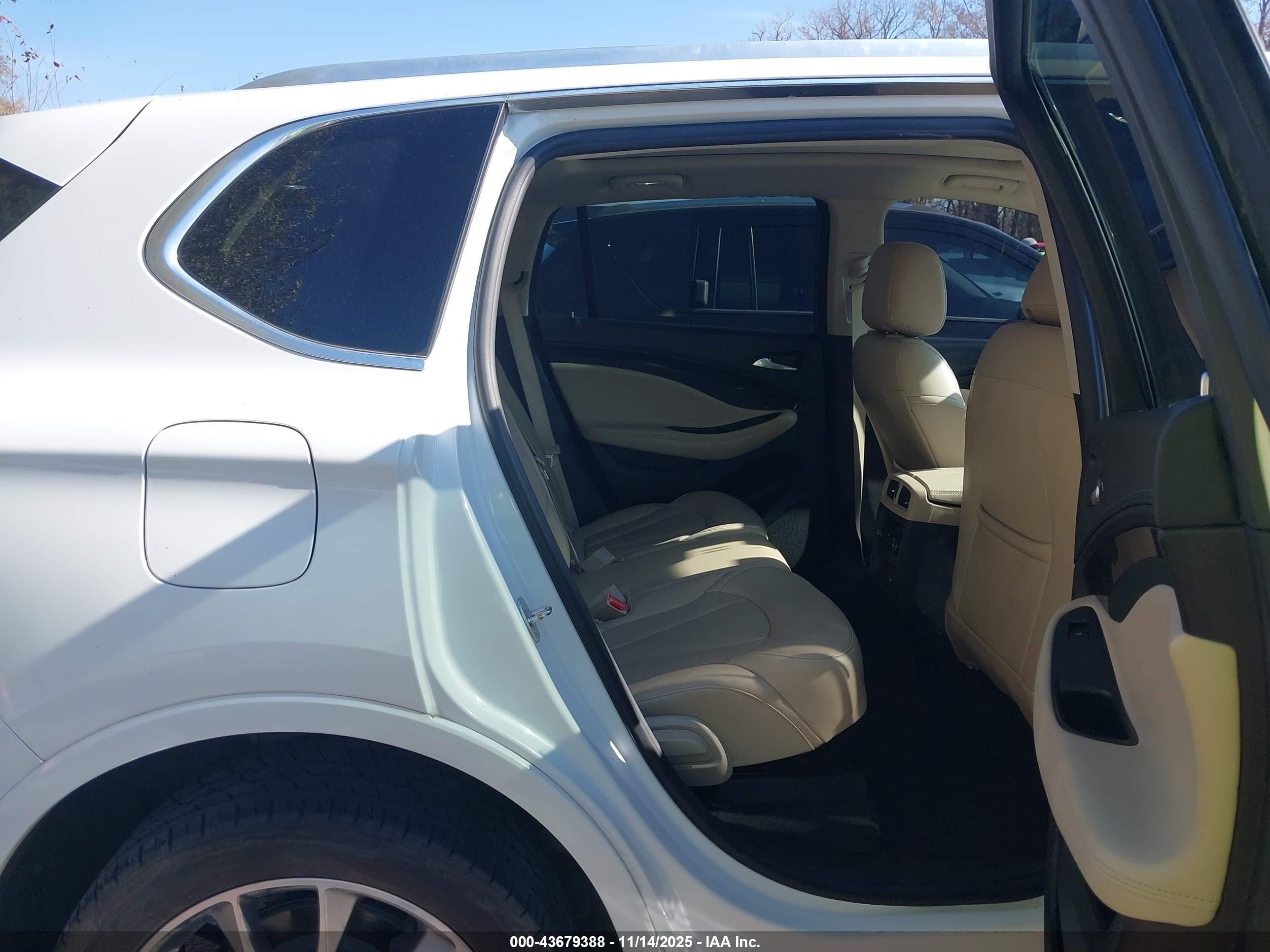 BUICK ENVISION image 8