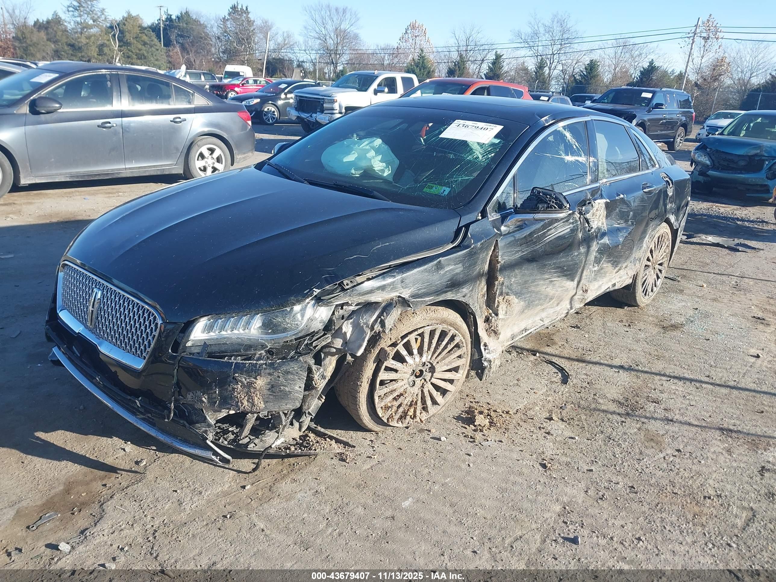 LINCOLN MKZ image 2