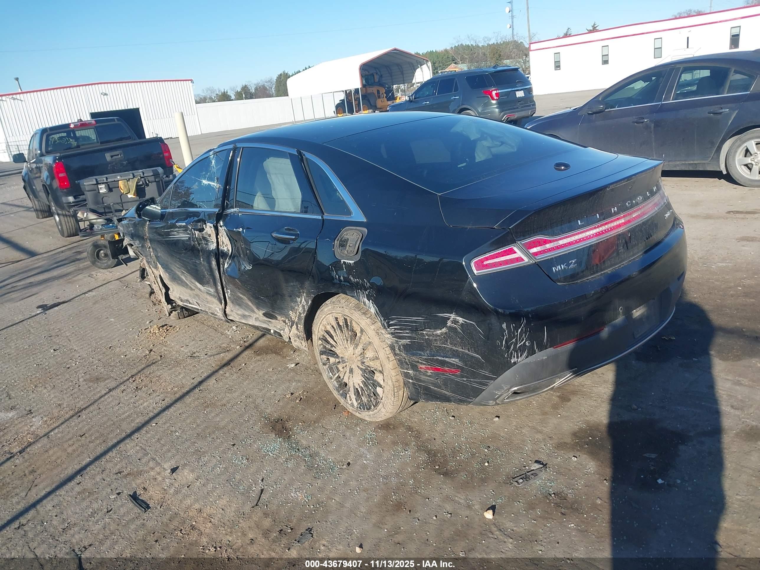 LINCOLN MKZ image 3