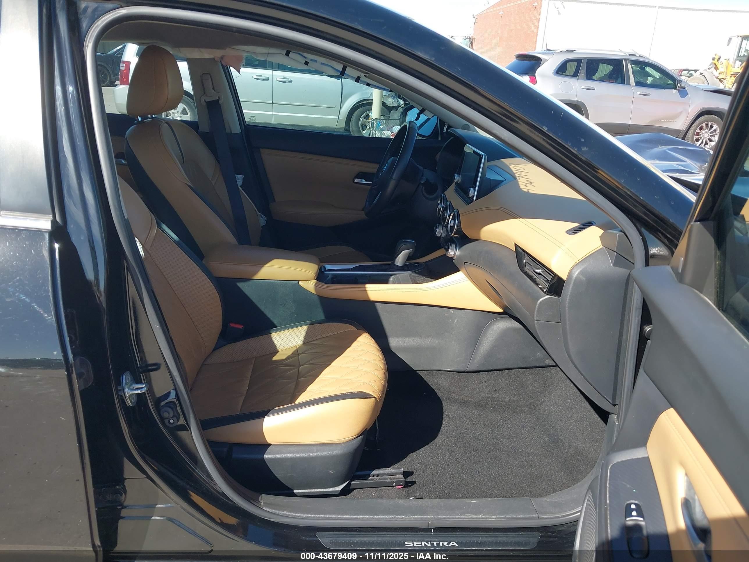 NISSAN SENTRA image 5