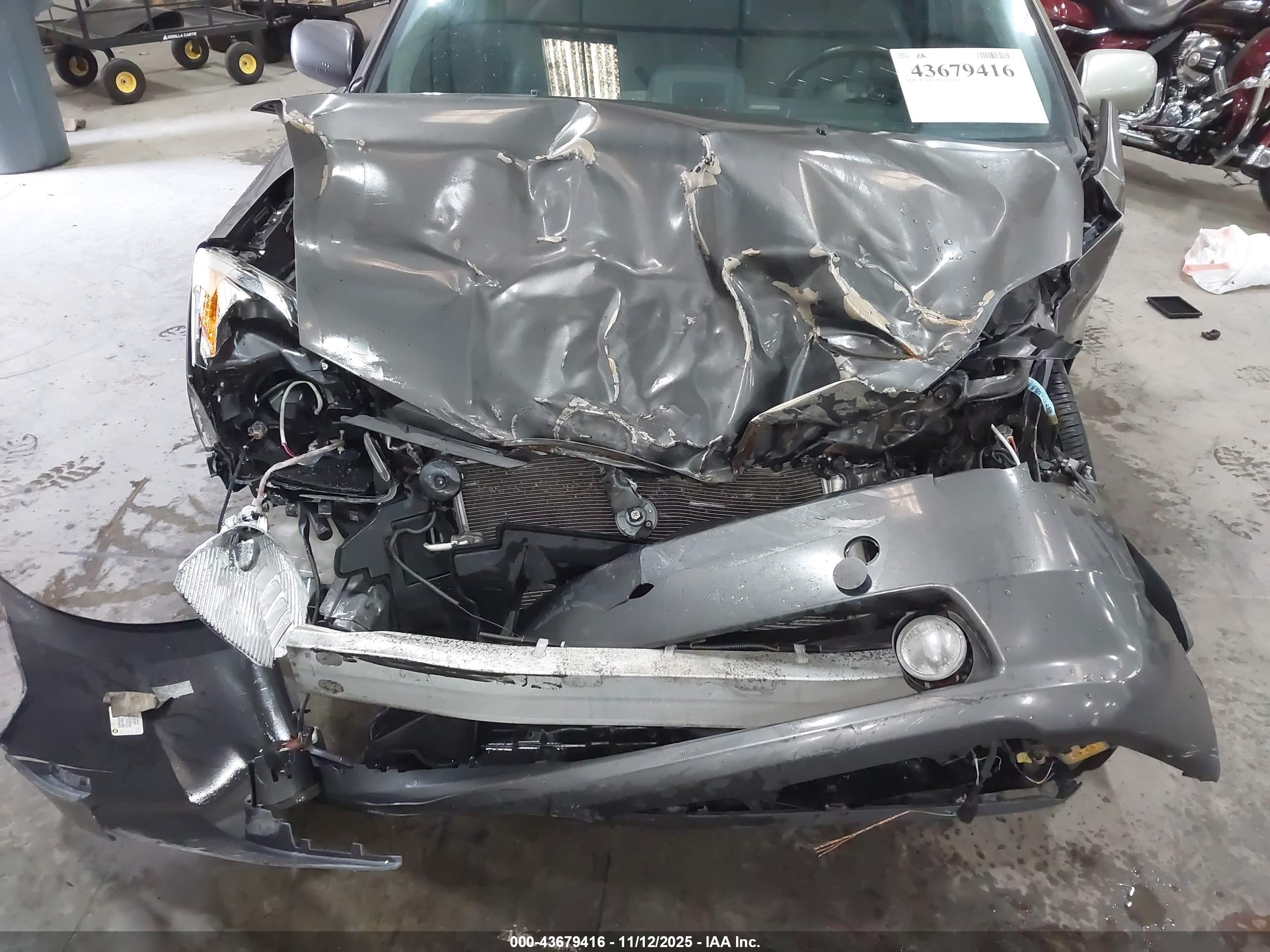 TOYOTA PRIUS image 6