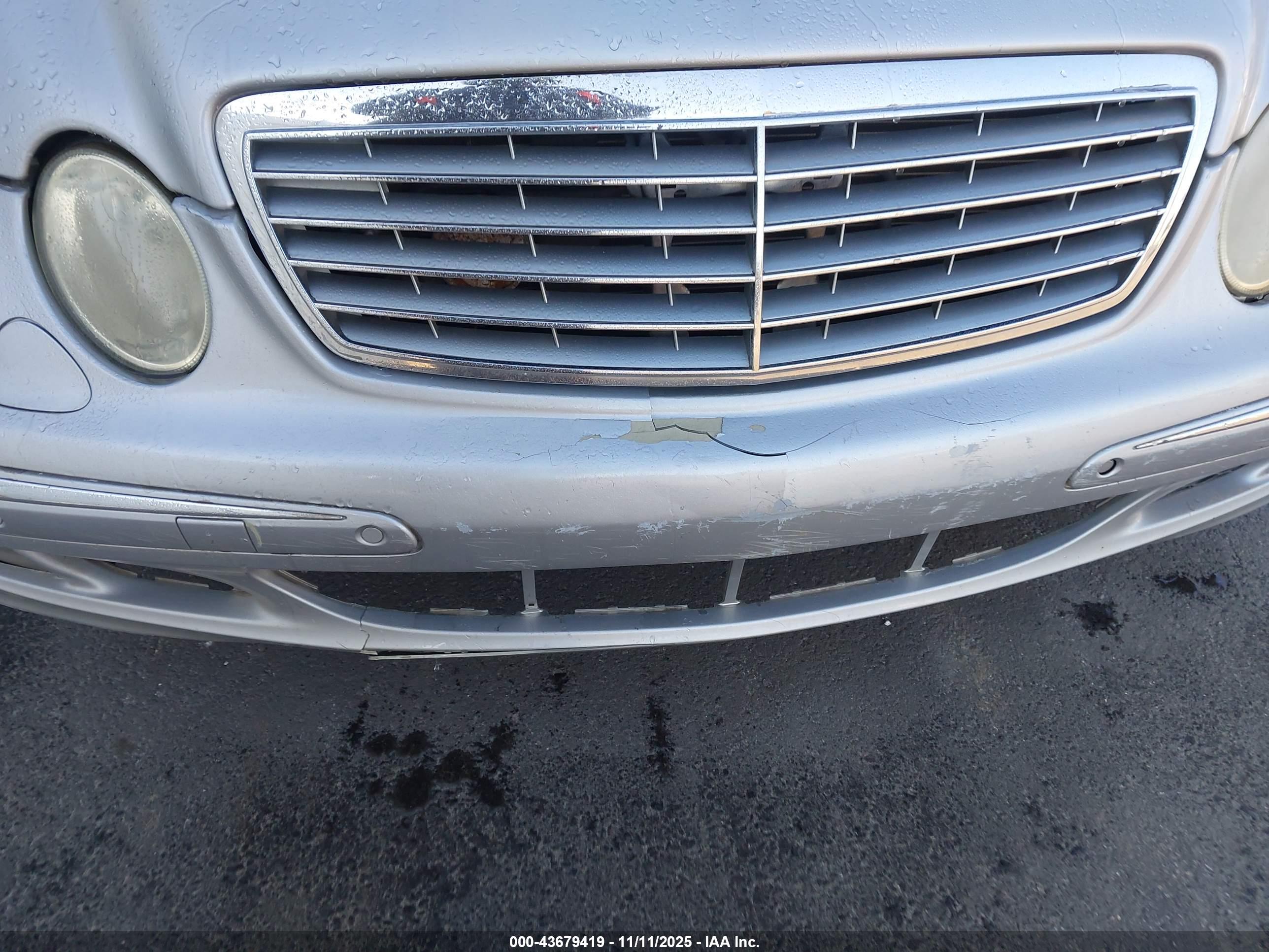 MERCEDES-BENZ E image 6