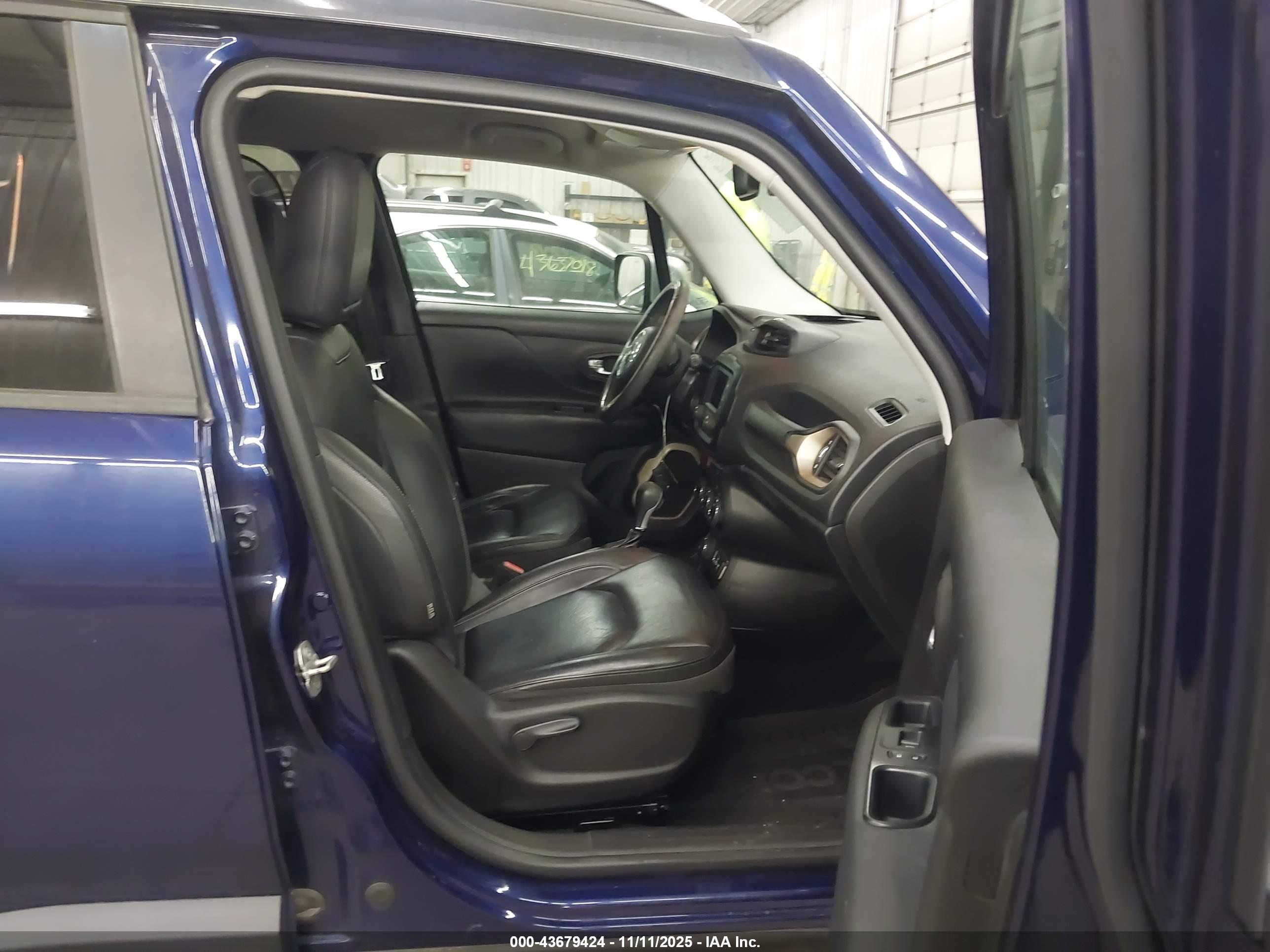 JEEP RENEGADE image 5
