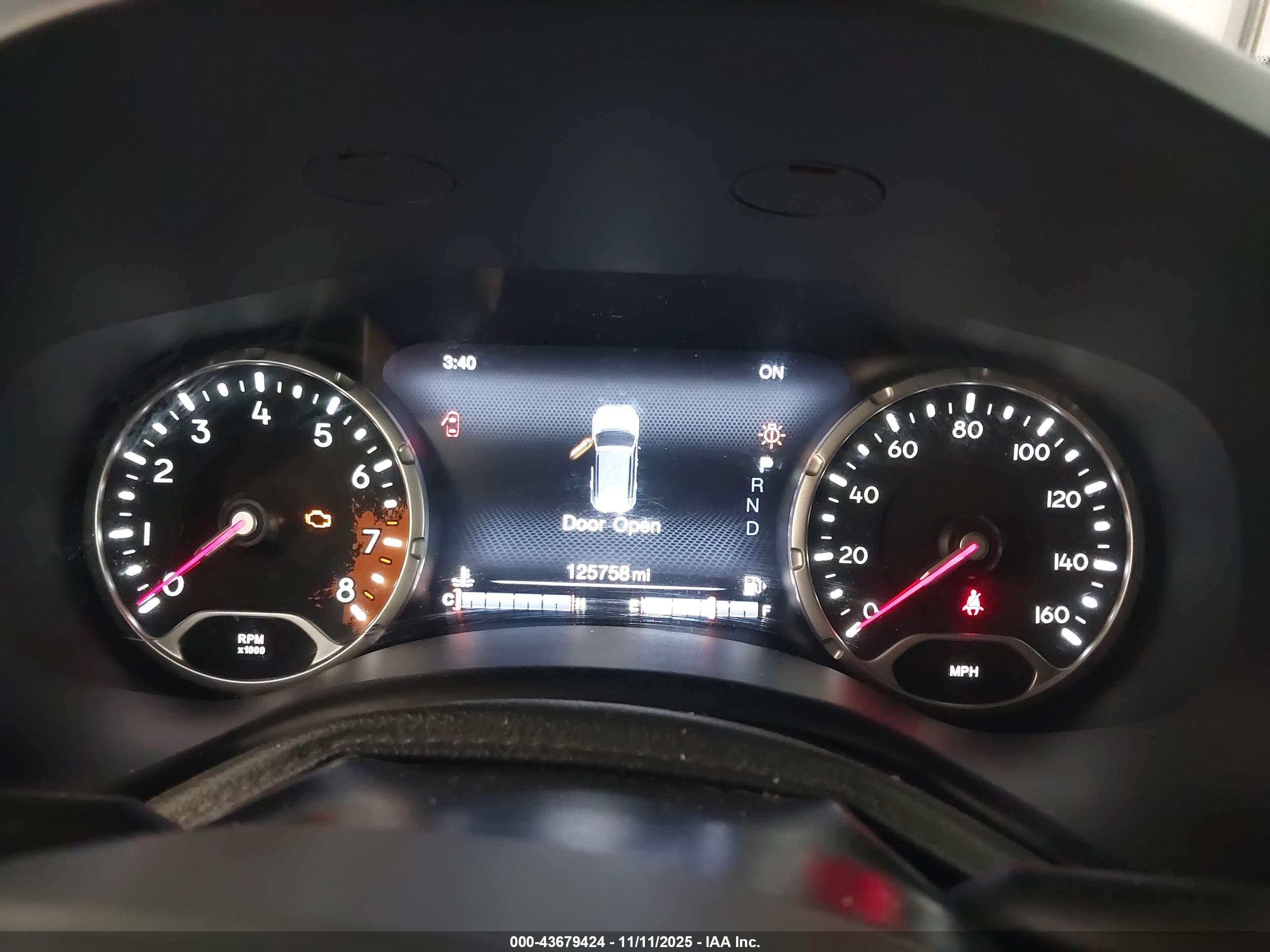 JEEP RENEGADE image 7