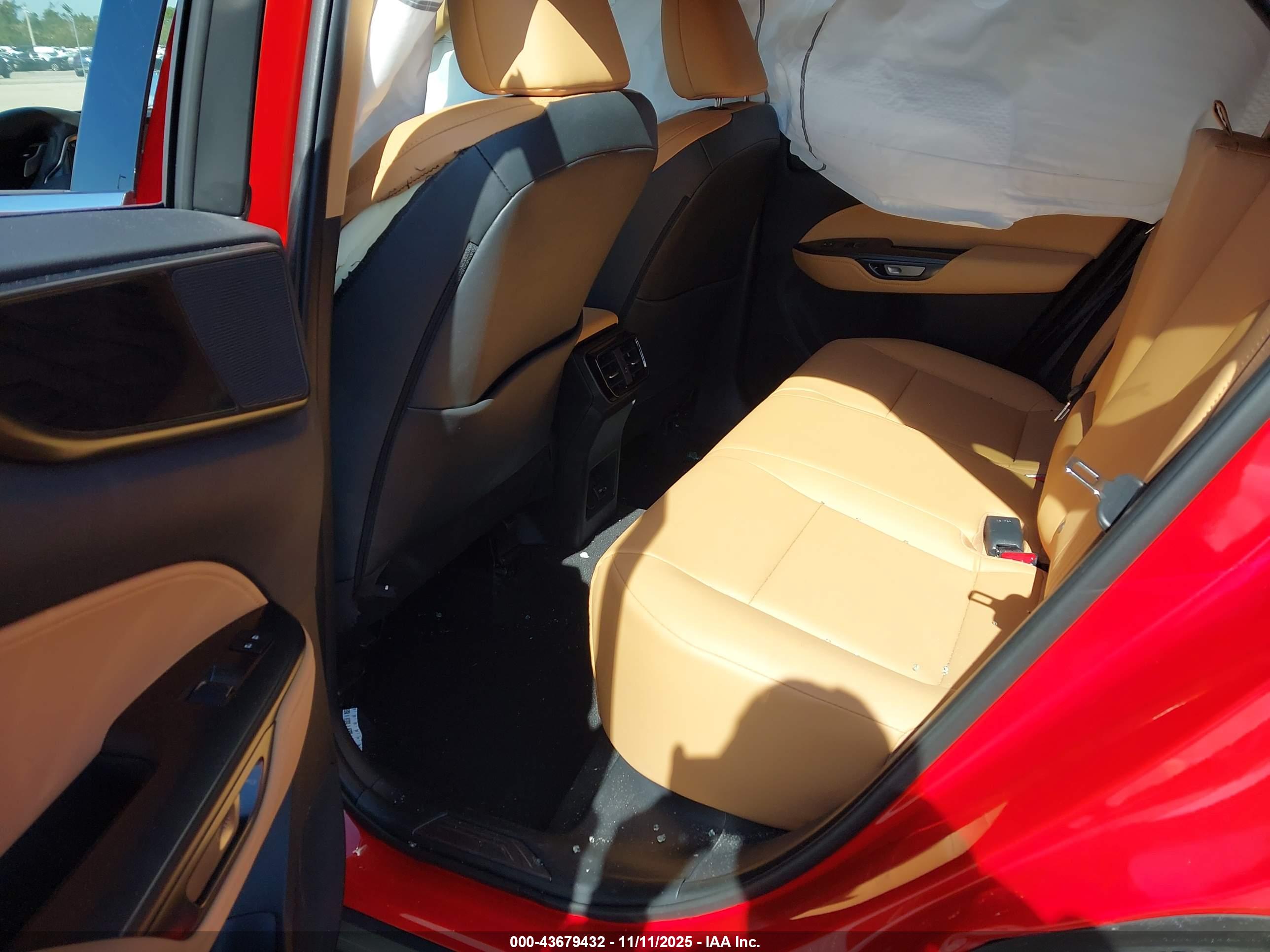 LEXUS NX image 8