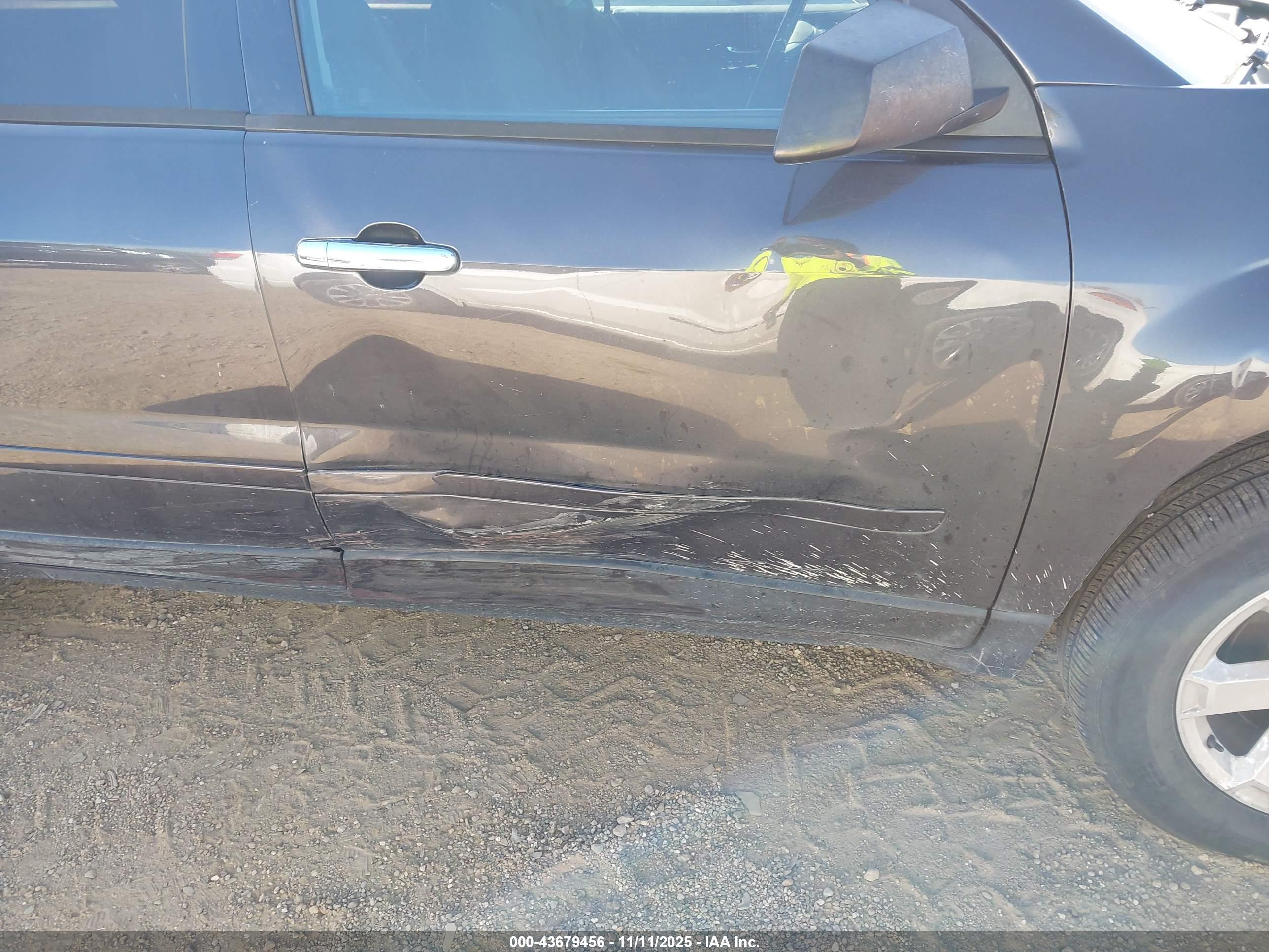 GMC ACADIA image 6